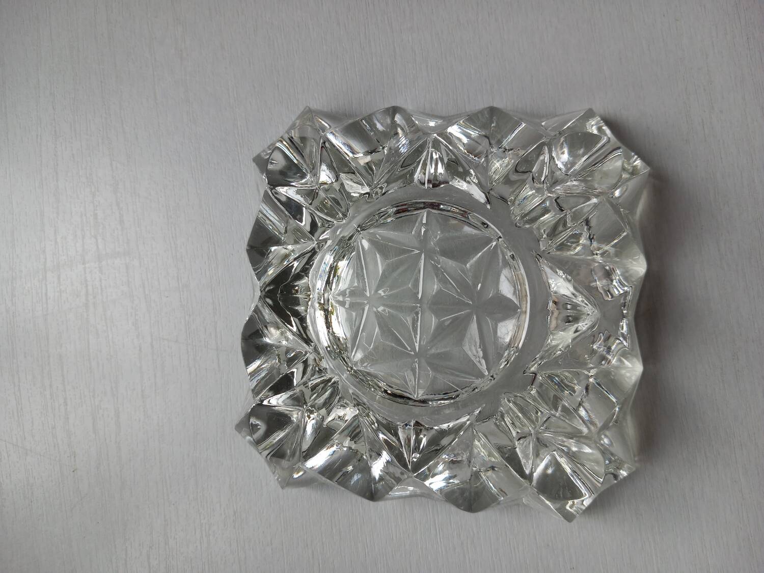 2 vintage thick glass ashtrays