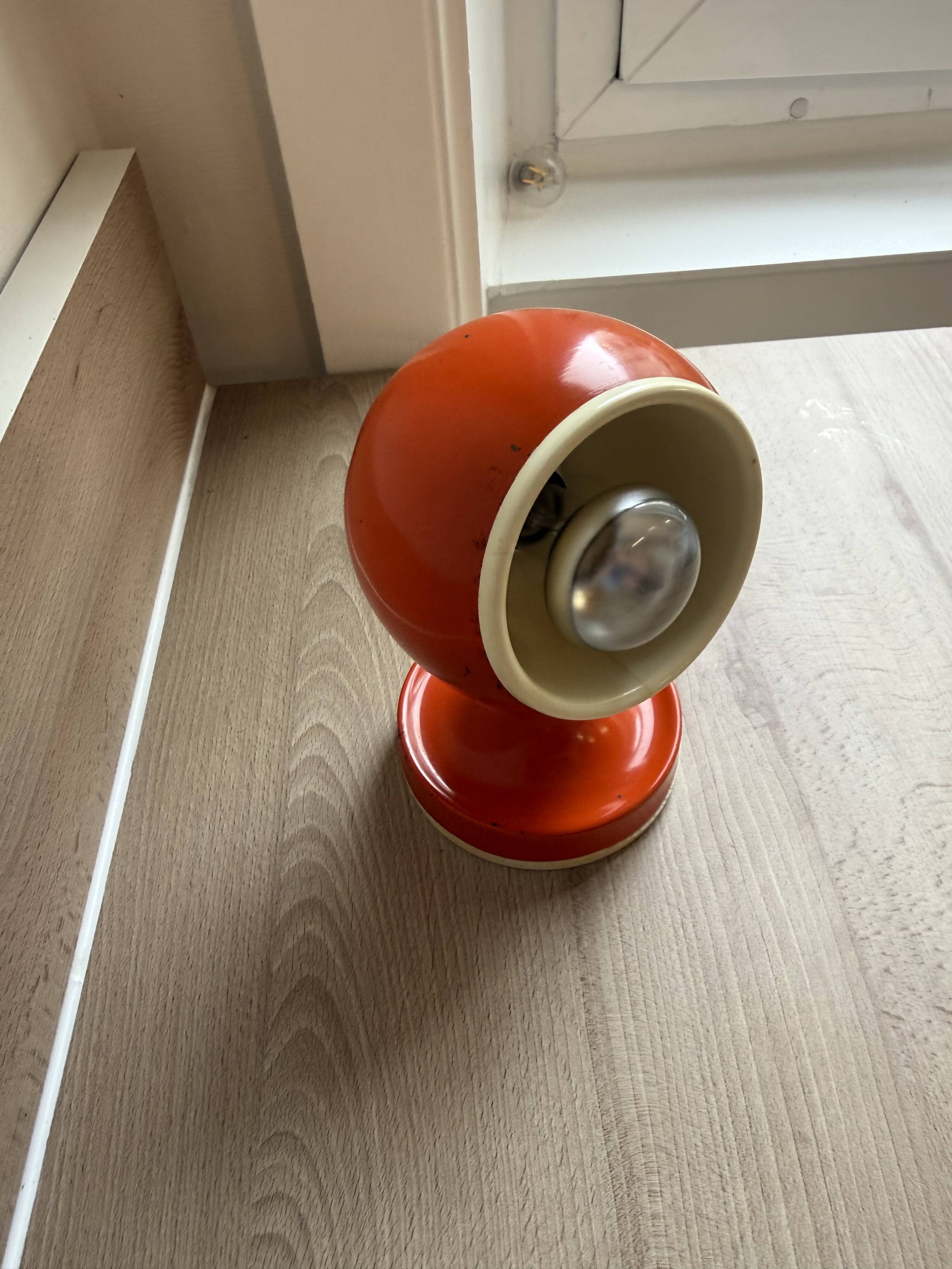 Eyeball Magnet Table Lamp – Orange & Chrome Metal (1970s)