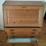 Scandinavian writing desk in honey-coloured pine from the 1980s