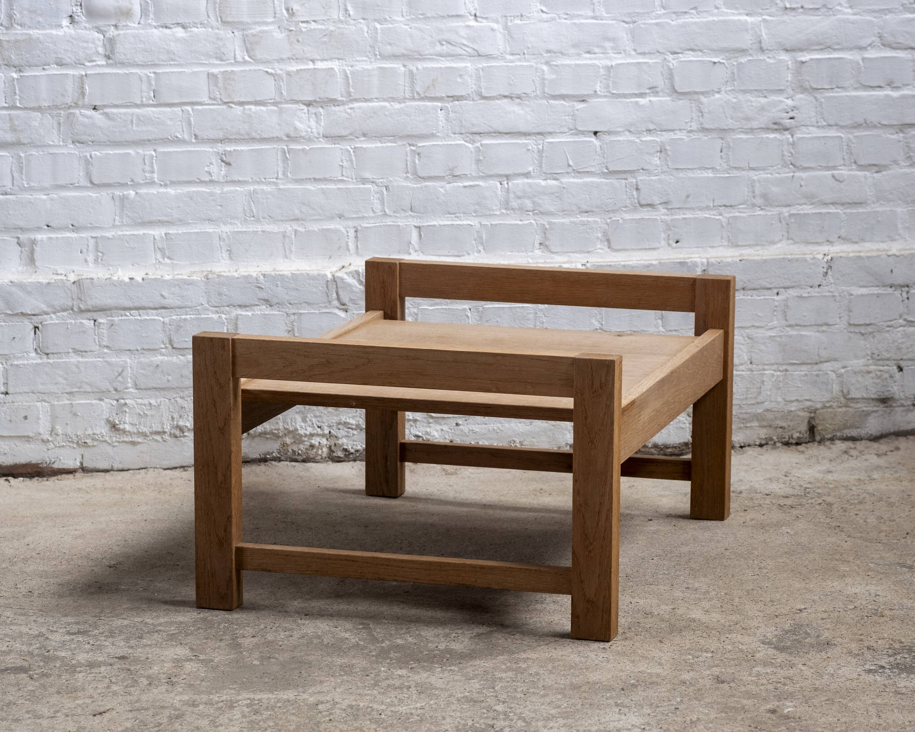 Table de plateau en chêne, années 1960, Van Den Berghe Pauvers, Belgique