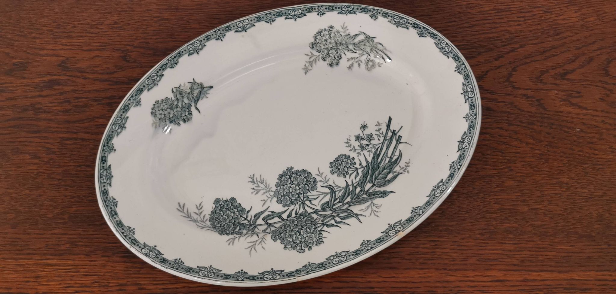 Ancien plat ovale terre de fer manufacture st amand modèle: daisy