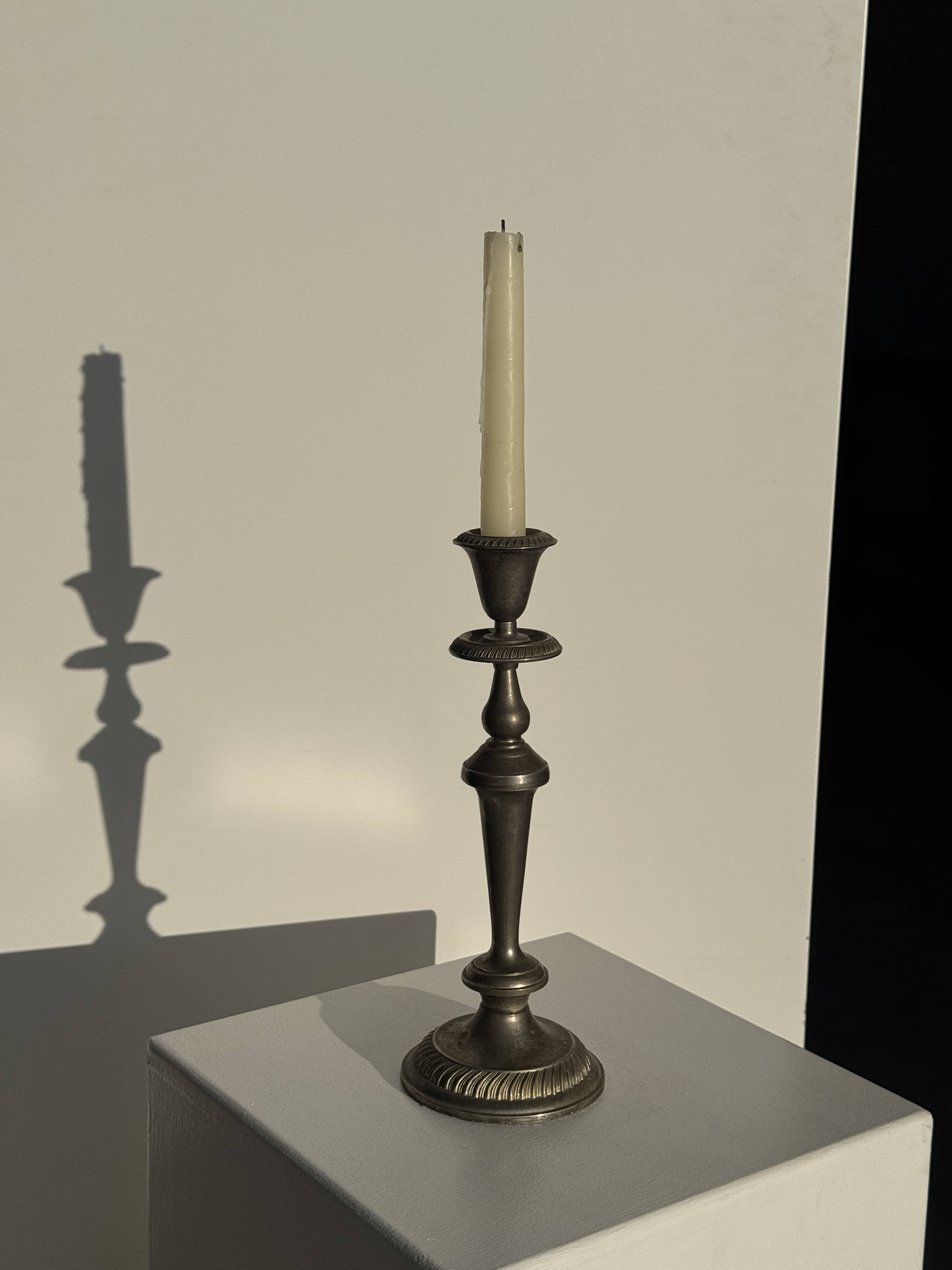 Large antique silver-plated candlestick H29 D10.5