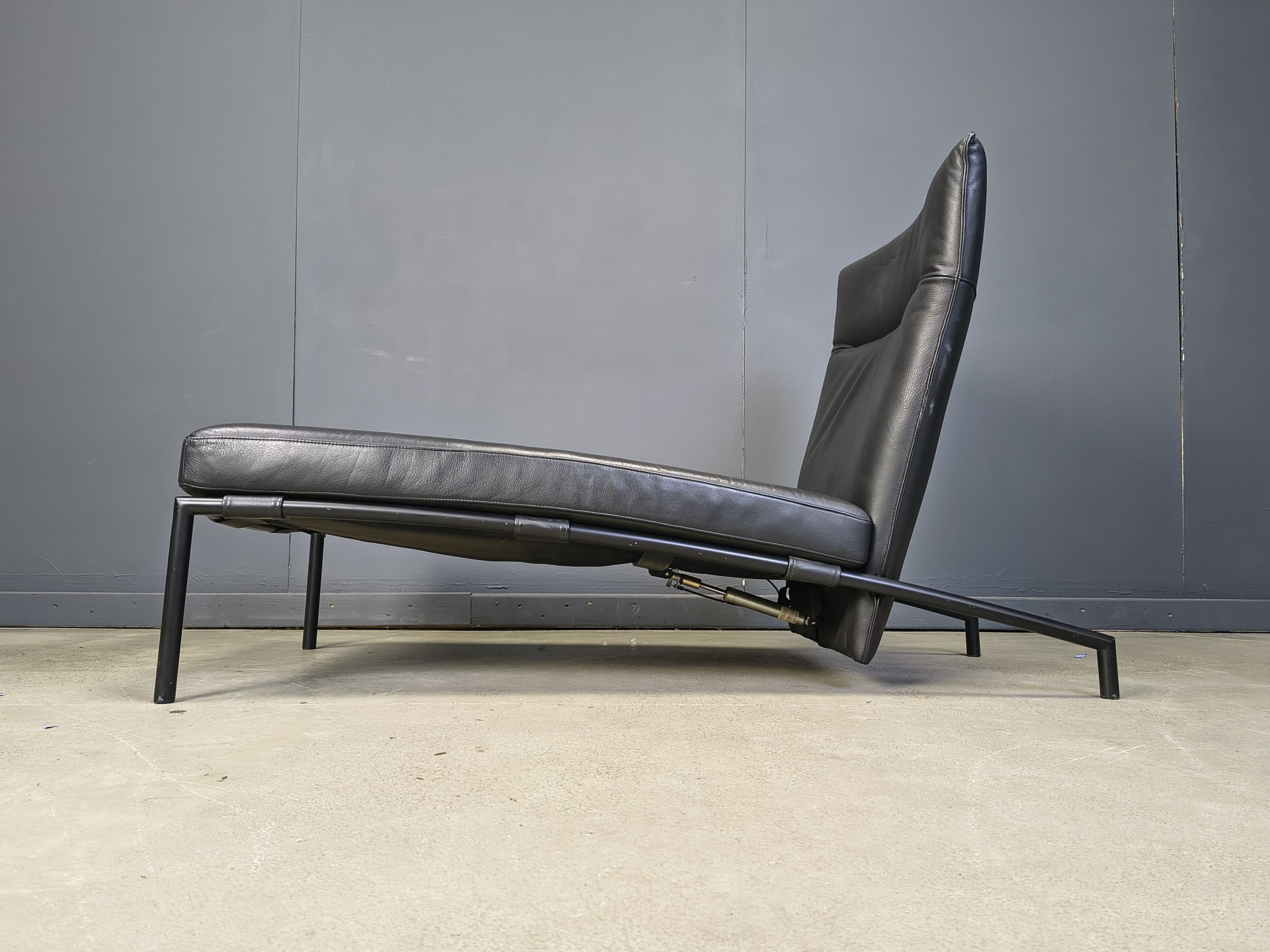 Vintage black leather chaise longue by Peter Mally for Cor, 1990s