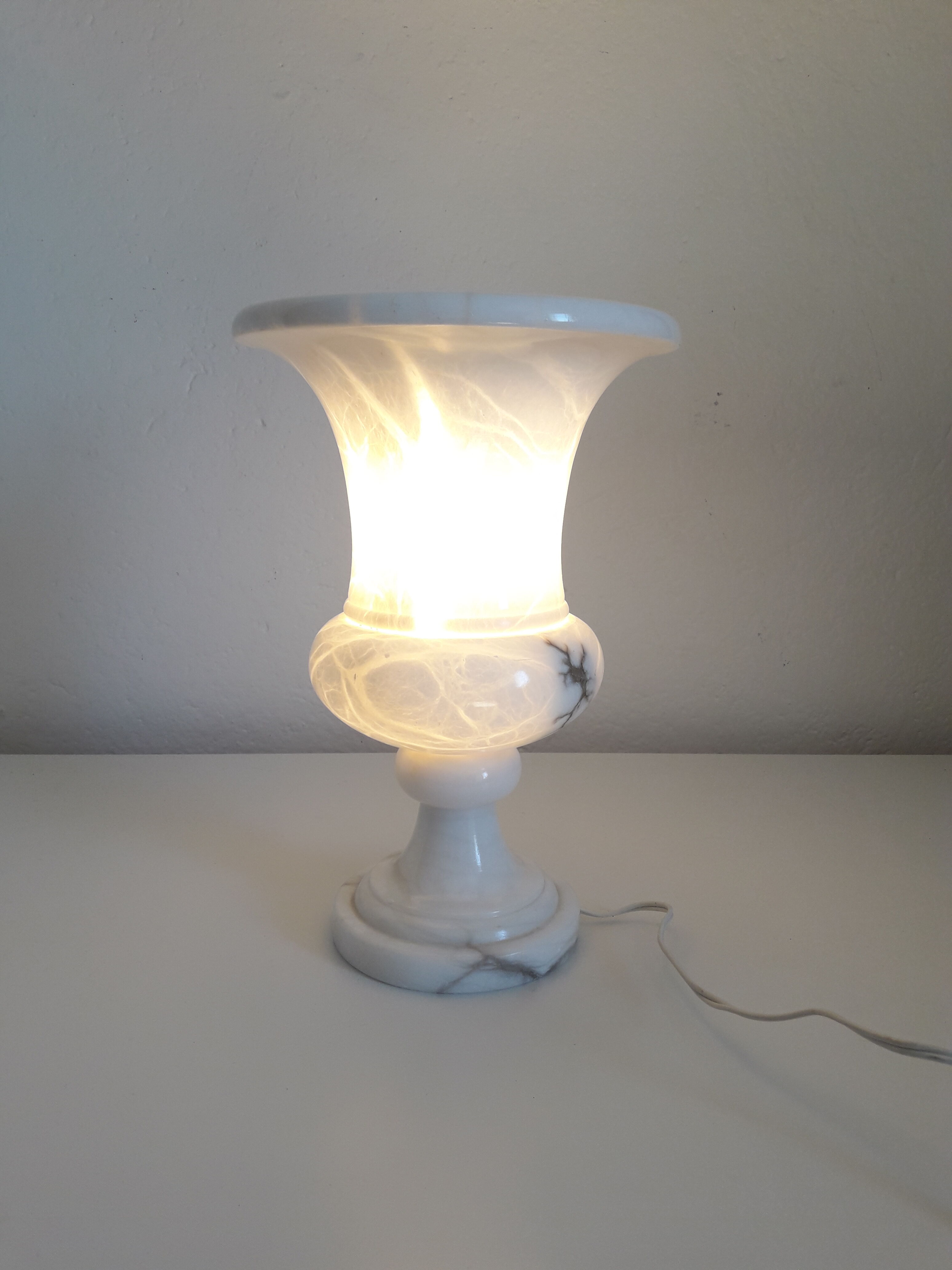 Lampe vintage albatre "Médicis"