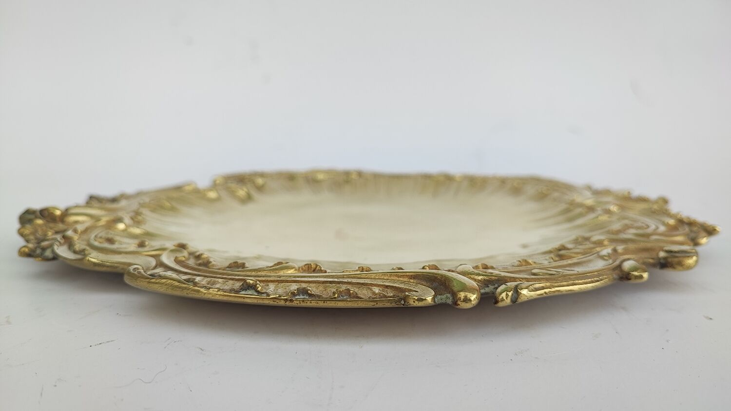 Vide-poches en bronze doré du 29tg siècle