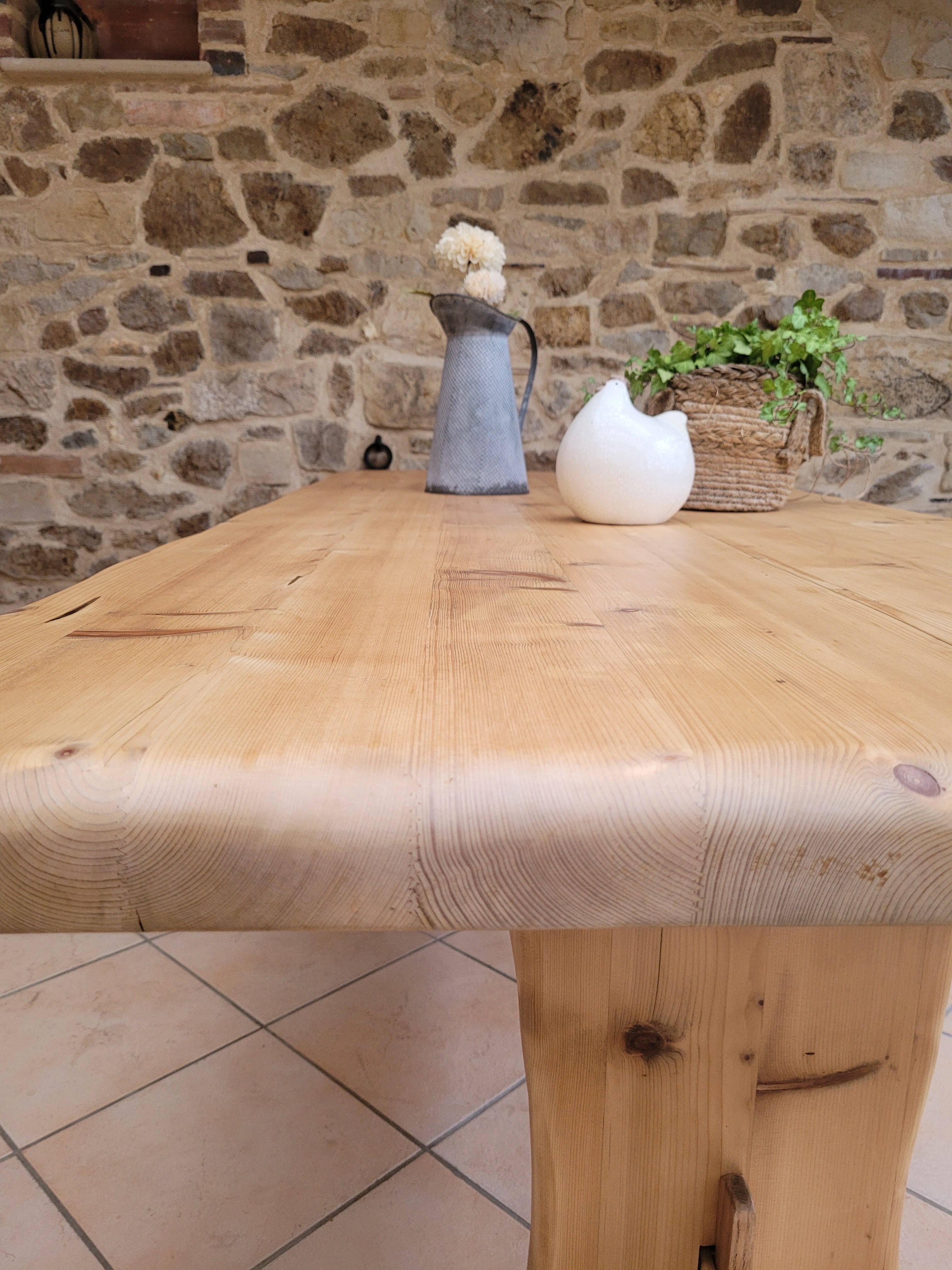 Farmhouse table
