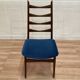Suite de 3 chaises "design scandinave".