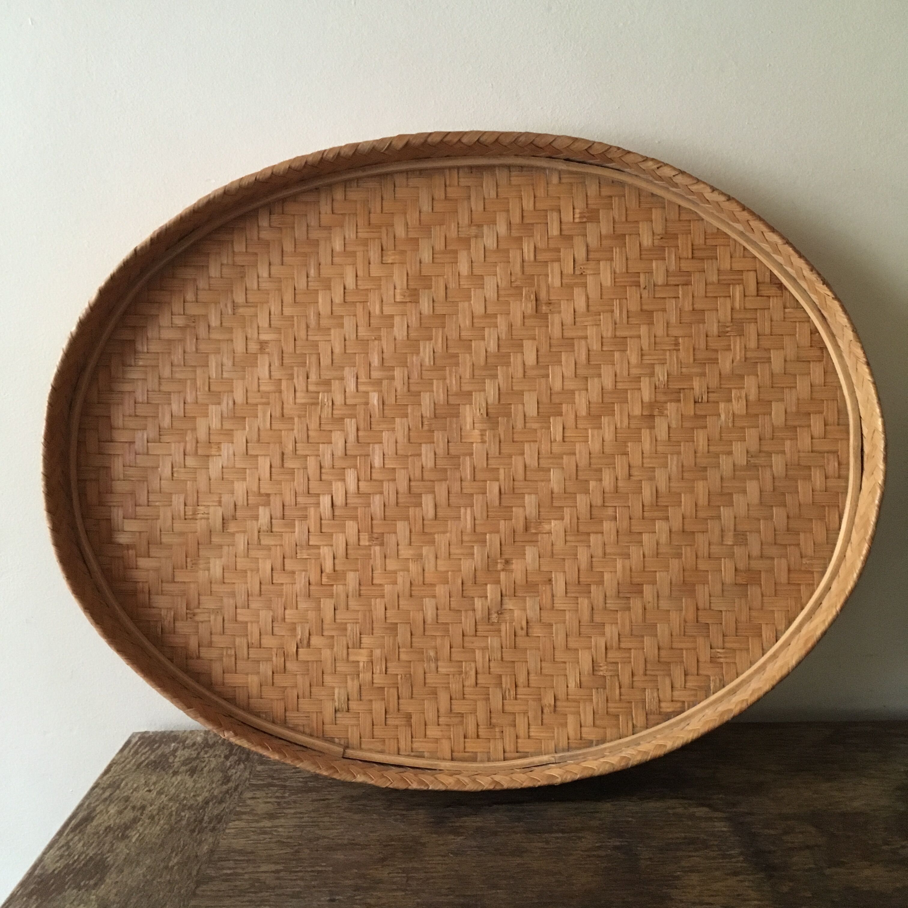 Large tray rattan vintage in very good condition