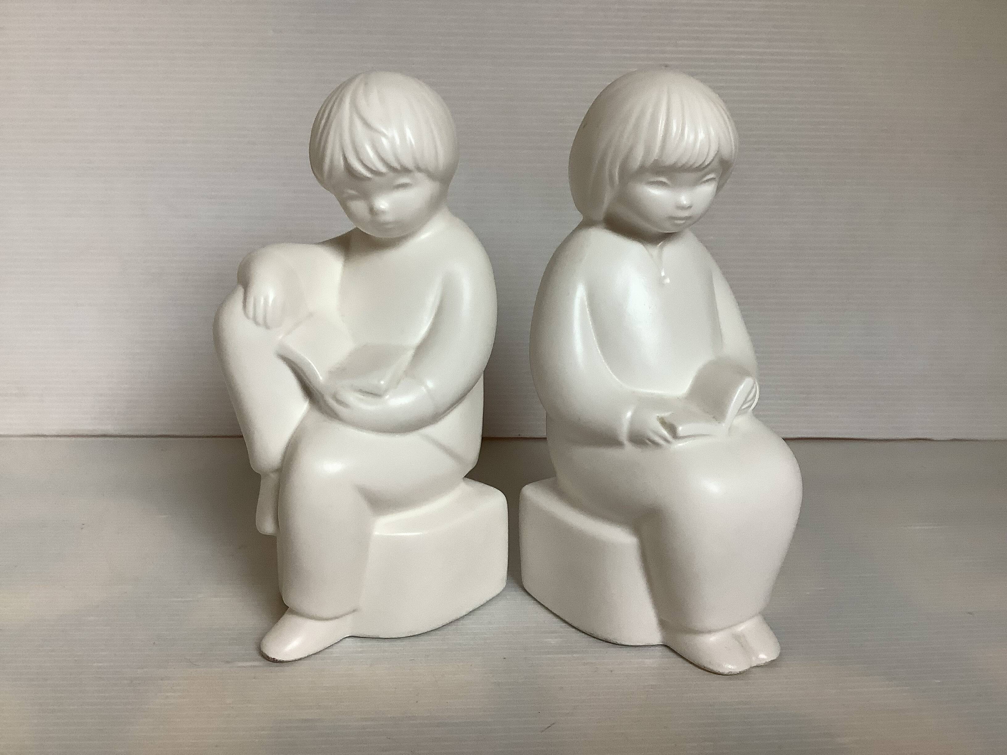 Pair of children's bookends reading from the 70s