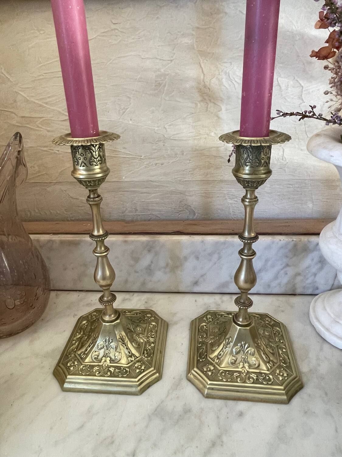 Paire de bougeoirs en laiton XIXème