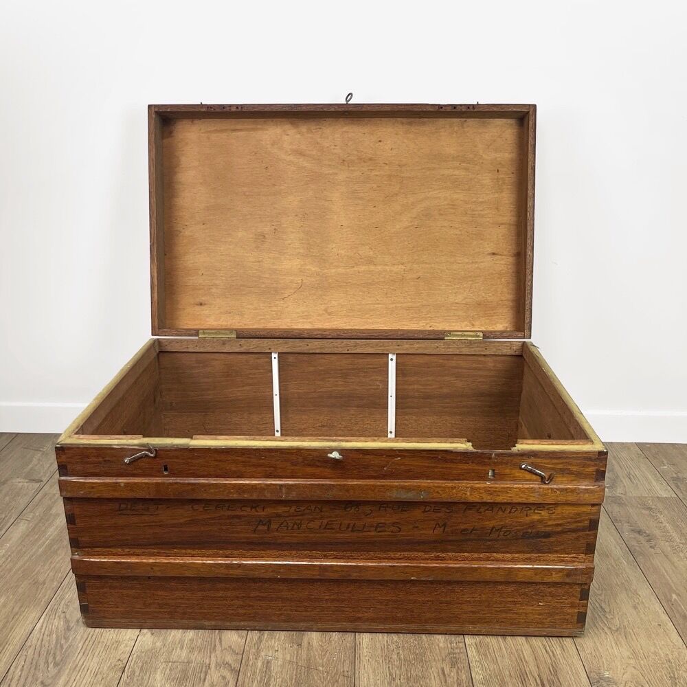 Old wooden transport trunk