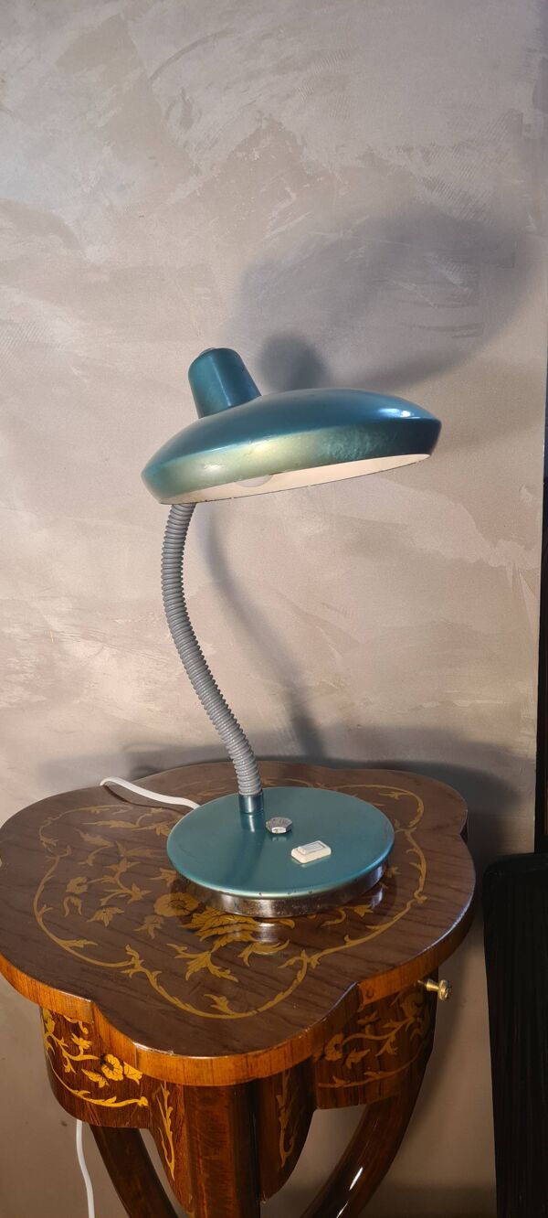 lampe de bureau design italien,vert metal style fase,1970 reglable flexible