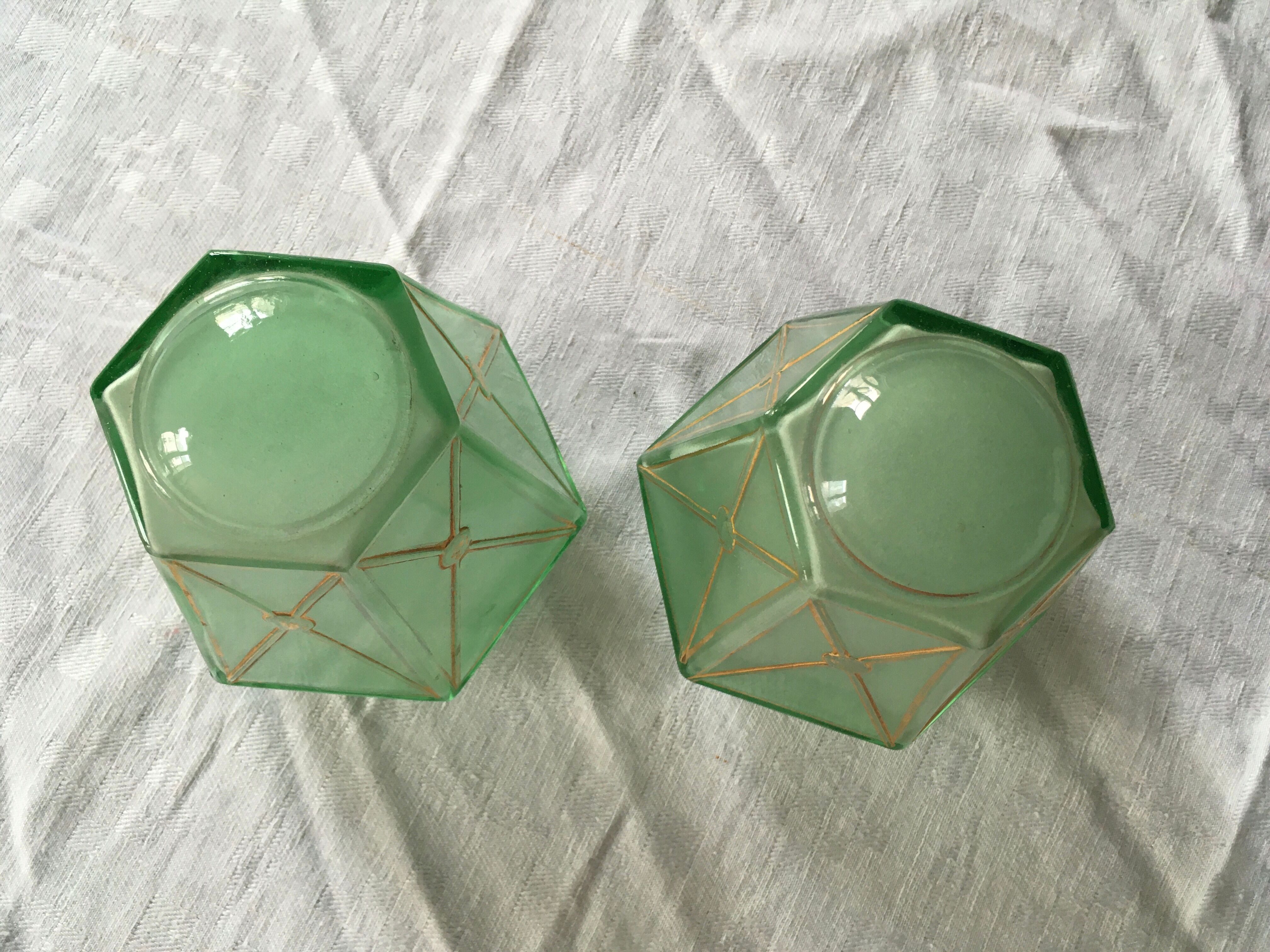 2 glasses of old lamp