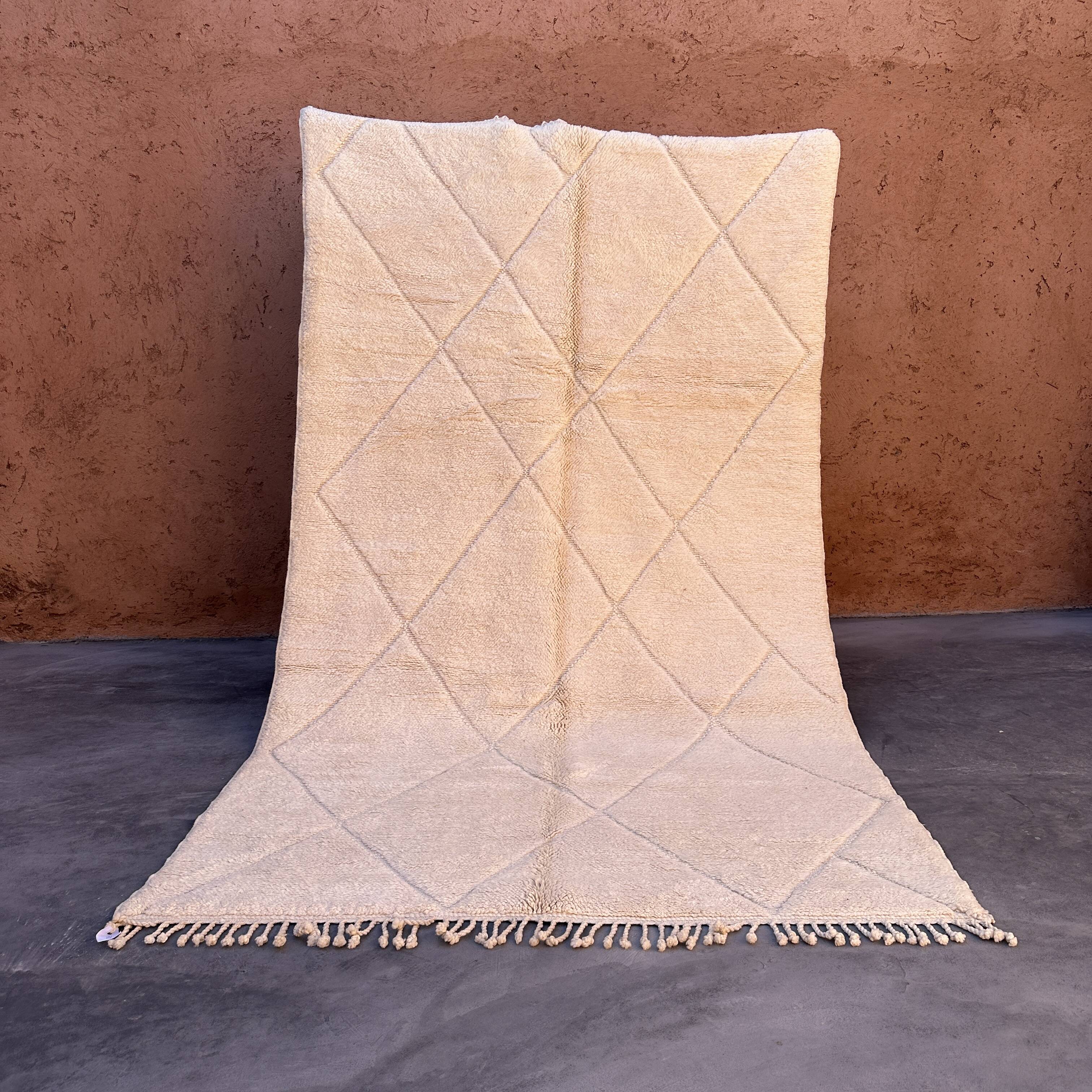 Tapis Marocain Beni M'Rirt blanc - 177 x 302 cm
