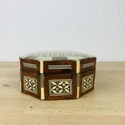 Boîte à bijou marqueterie de nacre vintage