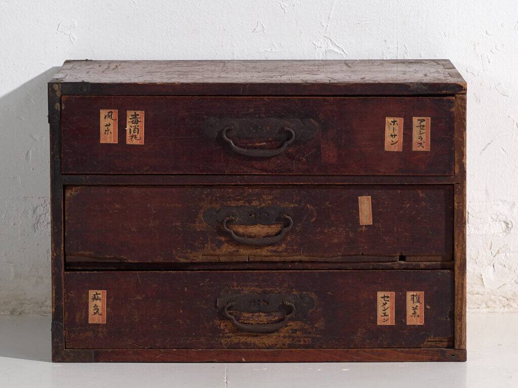 Antique Japanese auxiliary cedar ko-dansu, Meiji period (circa 1870-1900) #48
