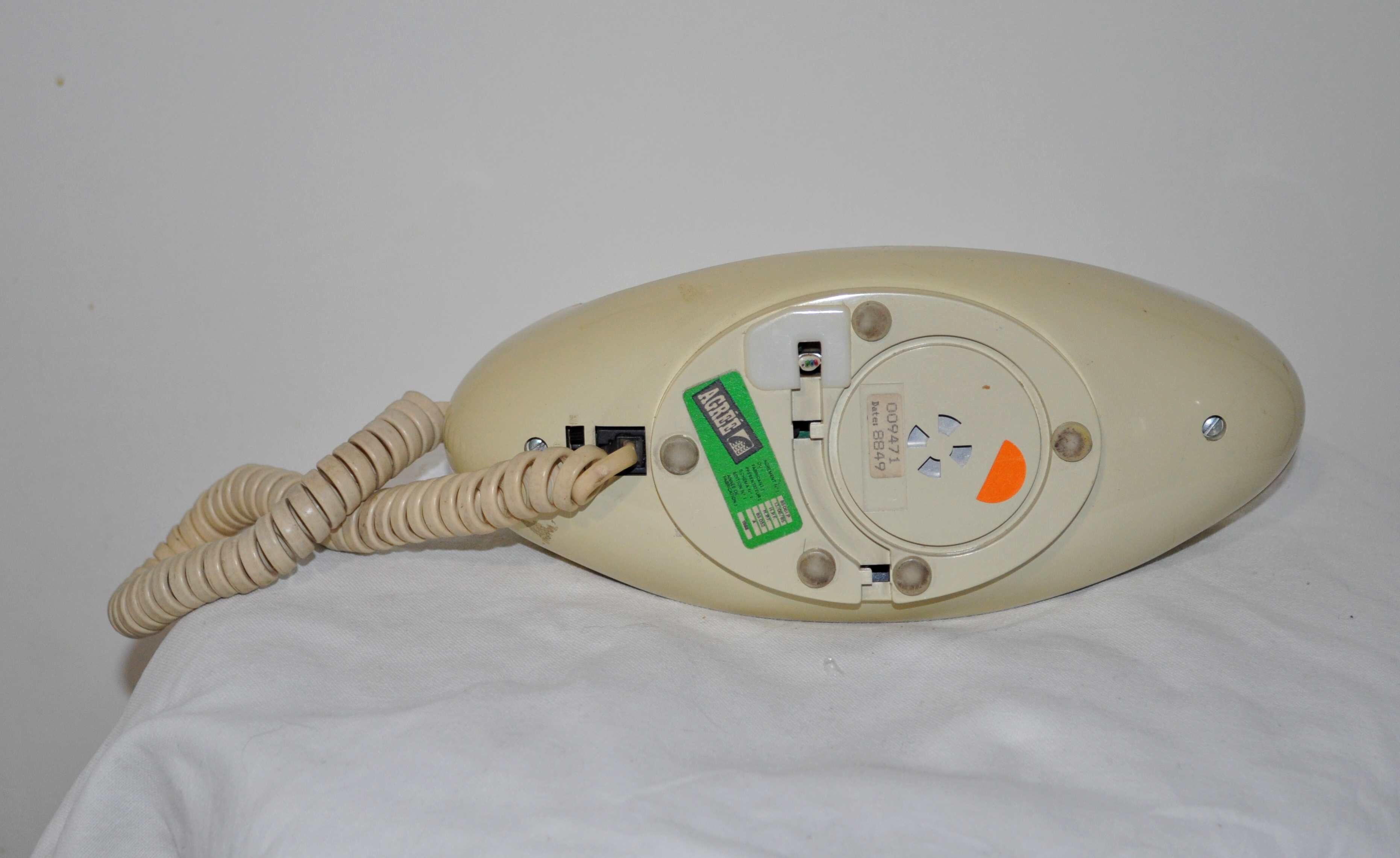 Phone wired vintage lady