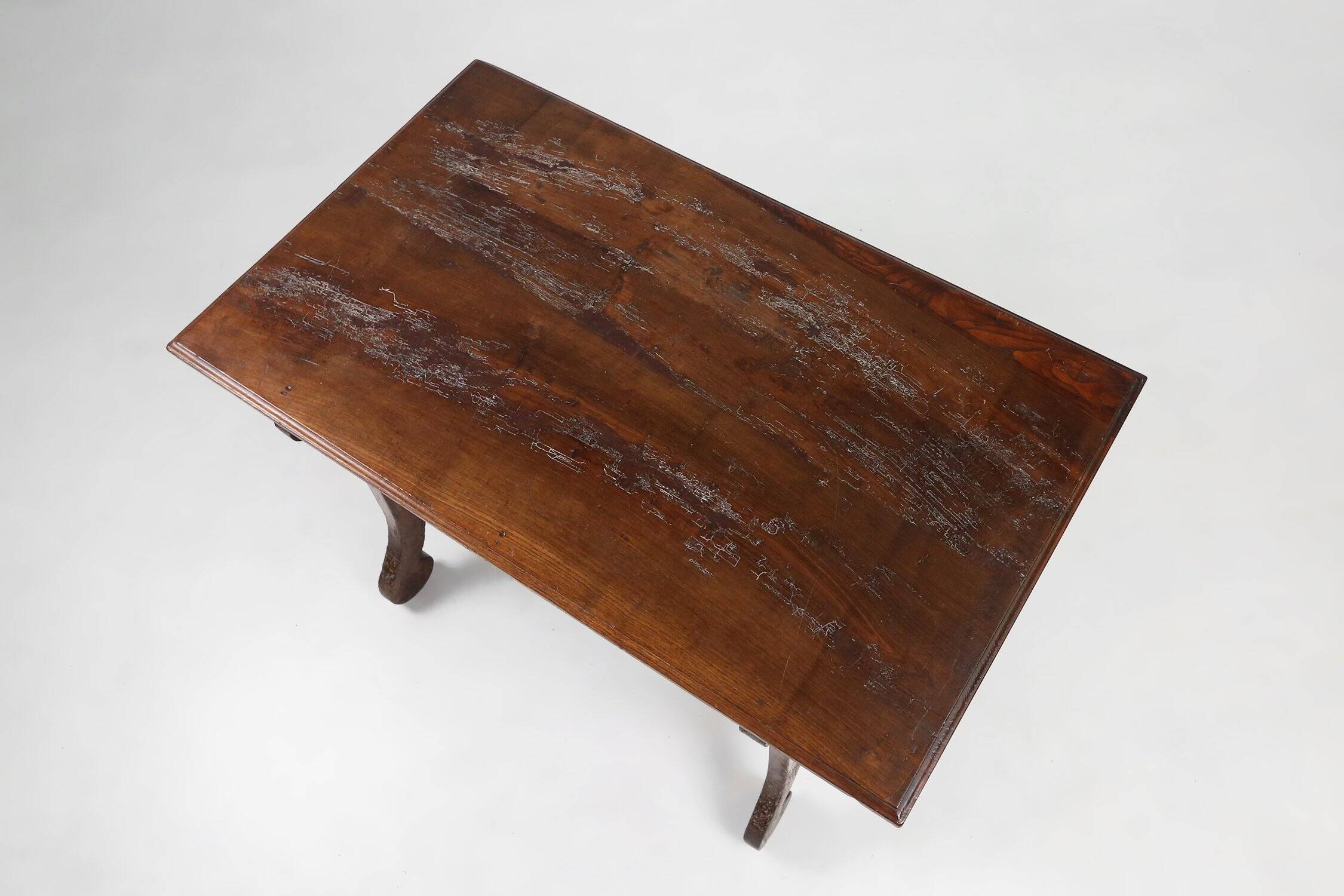 Antique carved Oak Spanish Console Table with Drawers, 18th Century