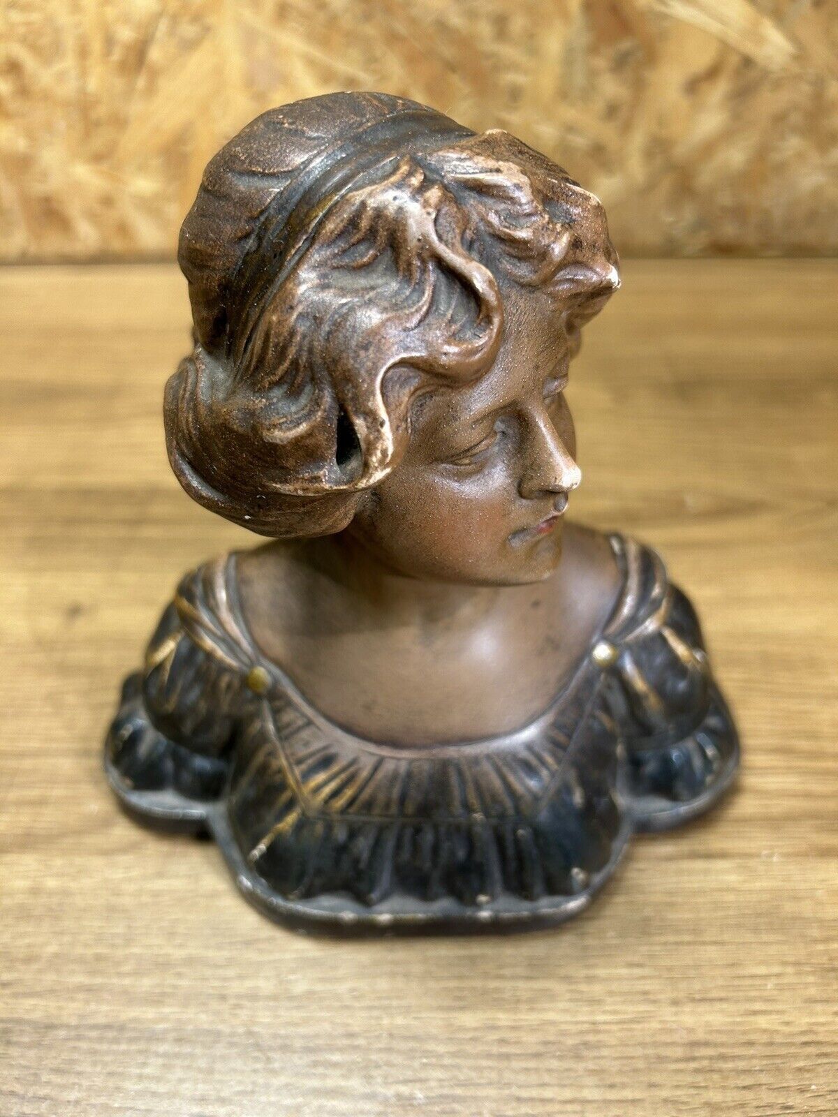 old plaster bust, young art deco woman, patina, signed Gustave Van Vaerenbergh