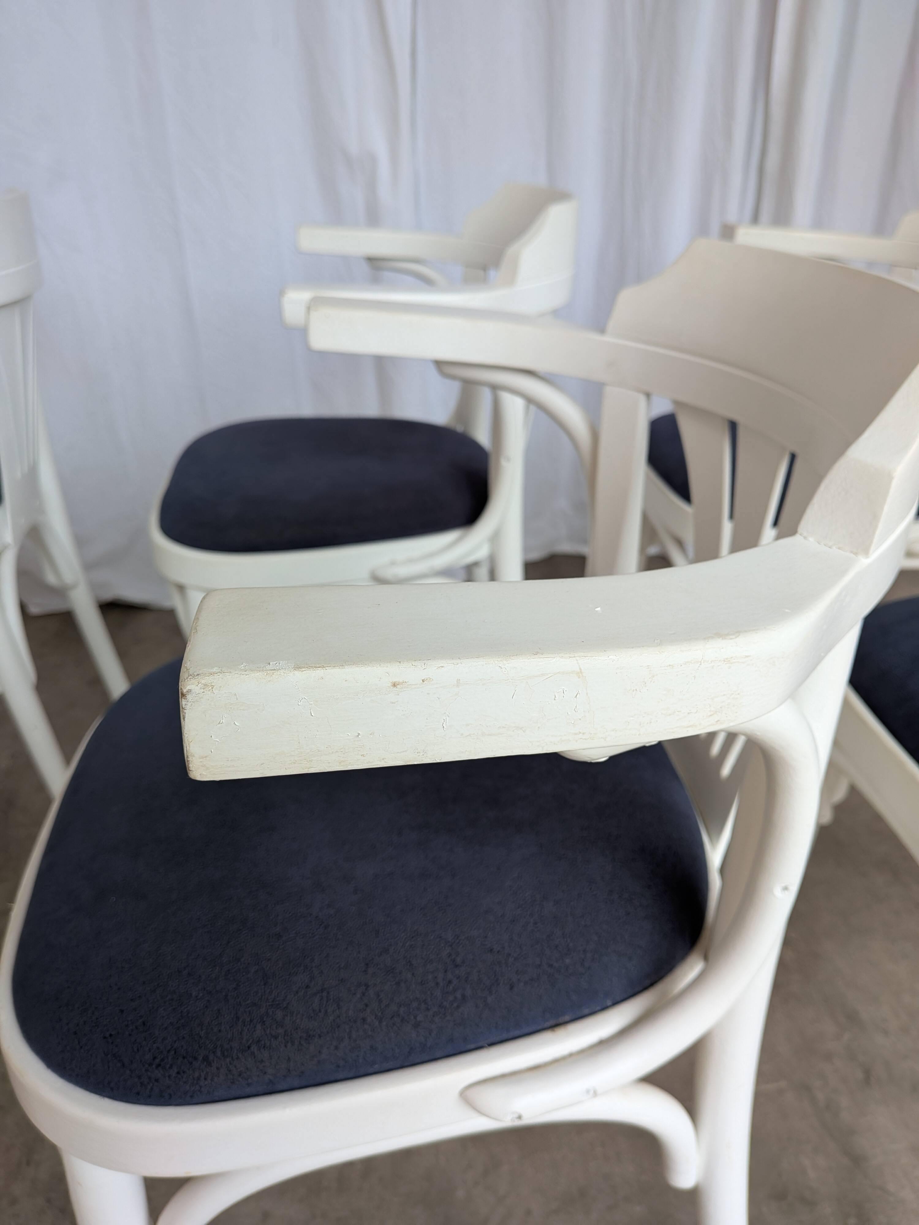 Ensemble de 6 chaises de salle à manger vintage en bois courbé blanc / fauteuil de style Thonet des années 1970
