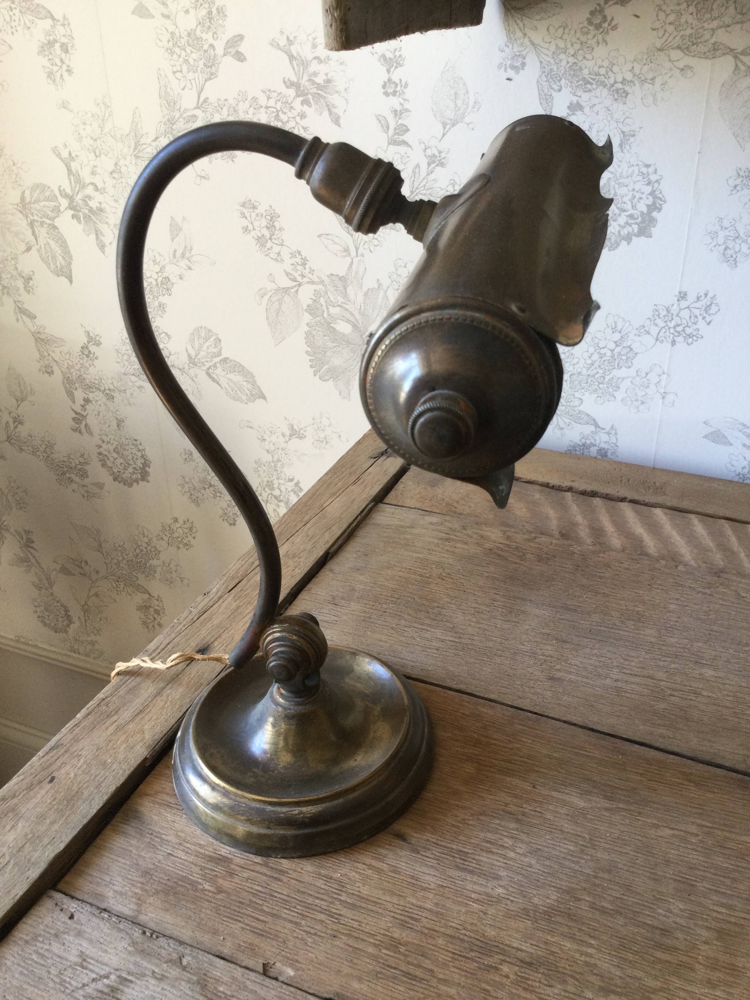 Lampe ancienne de bureau en cuivre