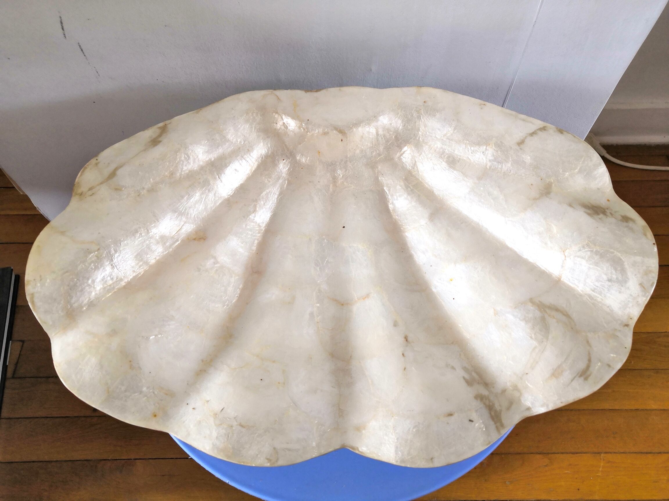 Mother-of-pearl tray design 60s - 70s