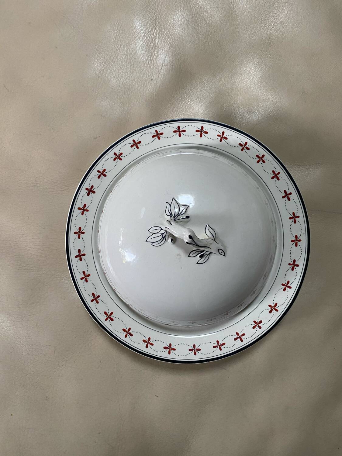 Antique Wedgwood cloche dish