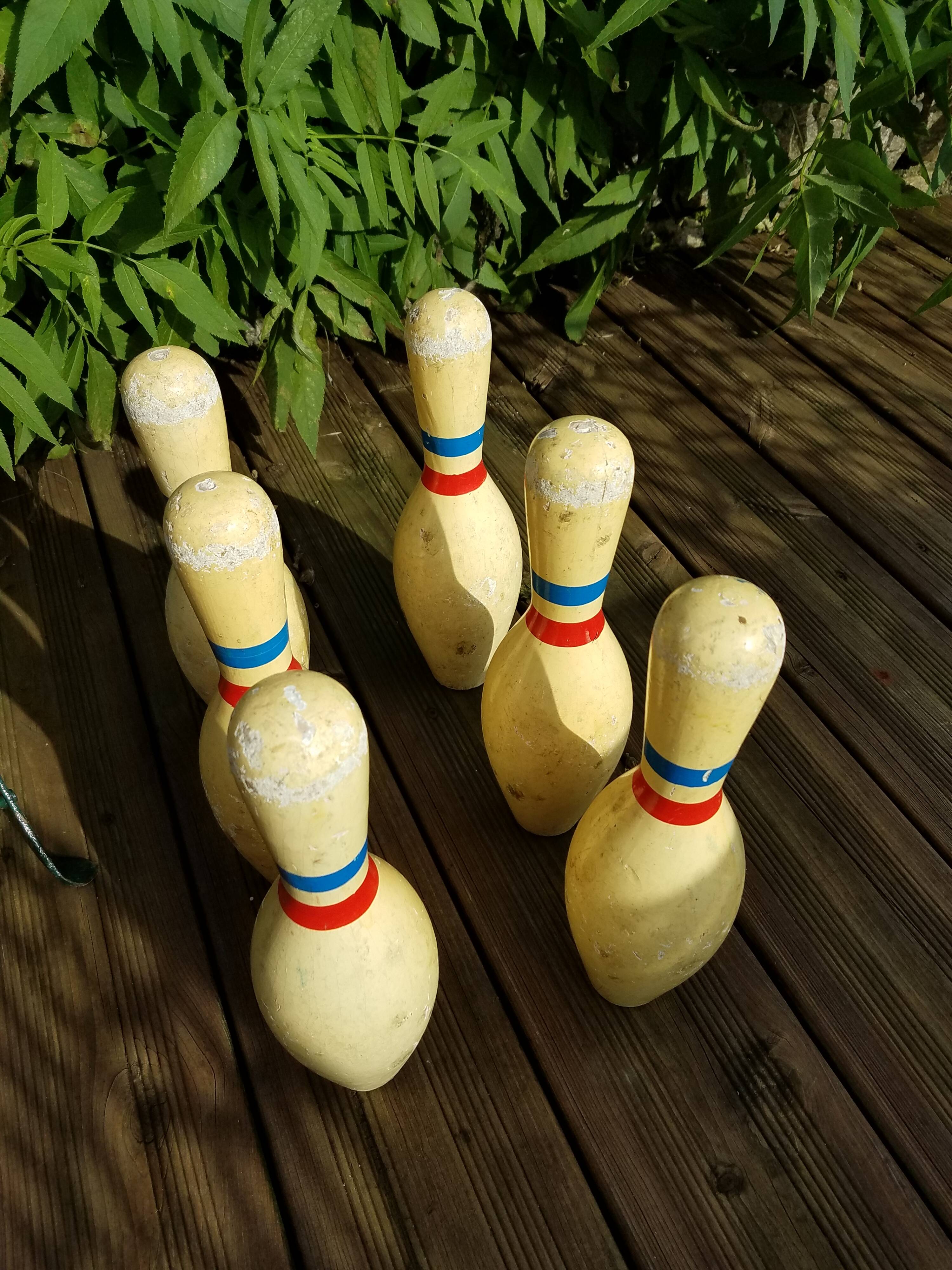 Wooden bowling game