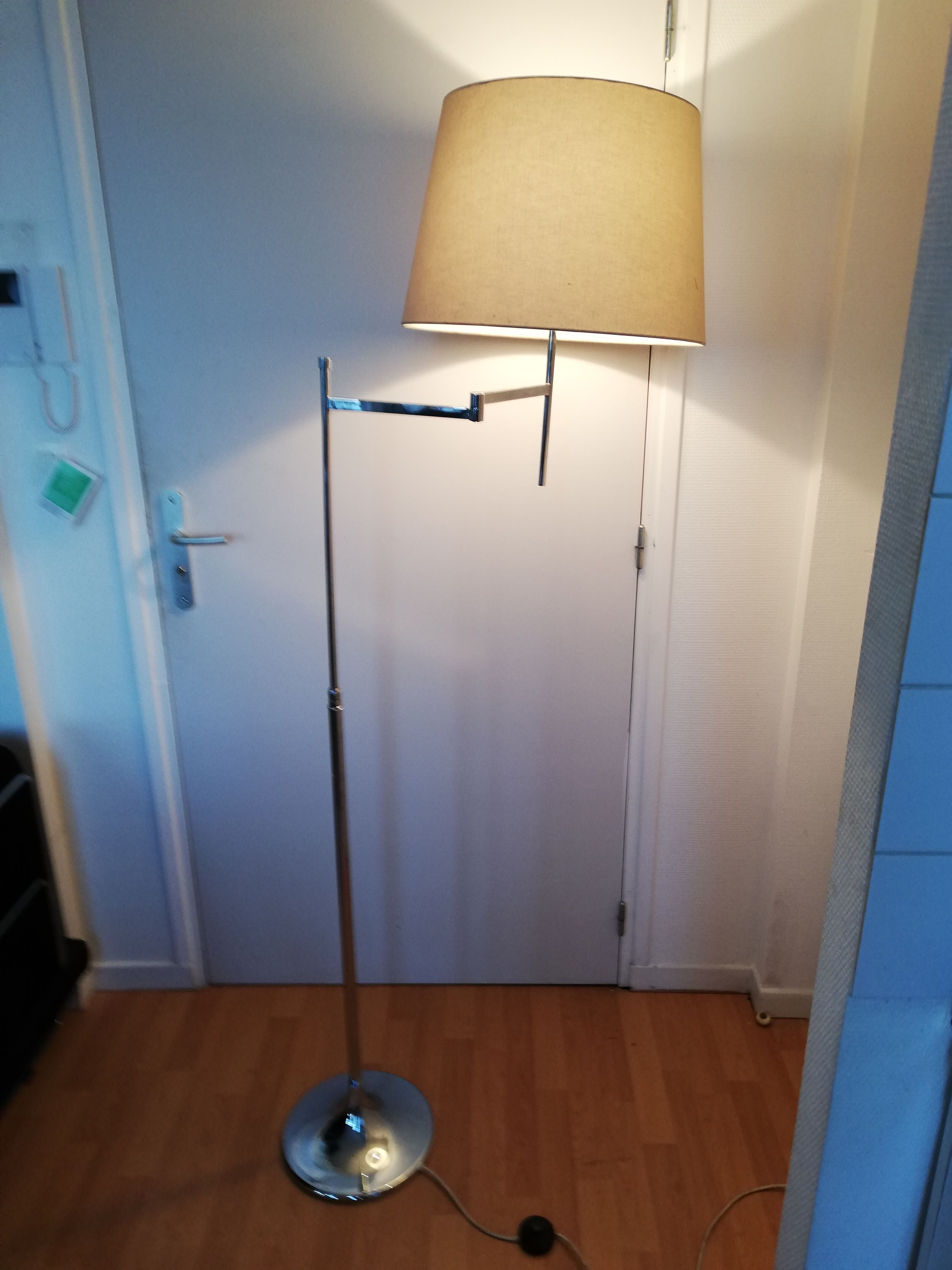 Lampadaire liseuse métal chromé pied tulipe 2 bras articulés