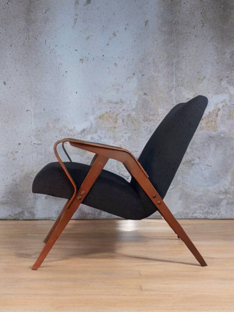 Jiràk armchair by tatra, czech vintage 1960s