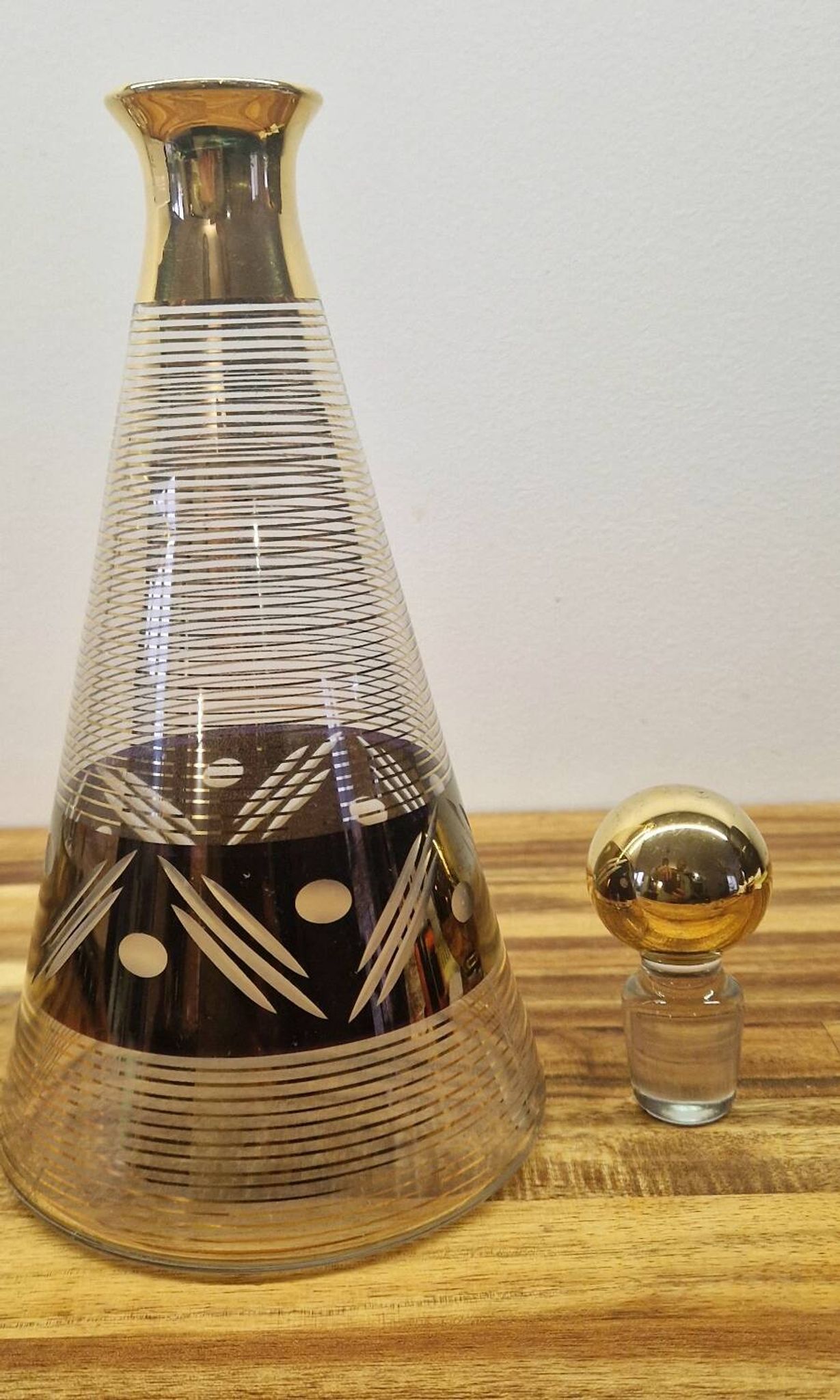 Carafe verre style art déco décor or