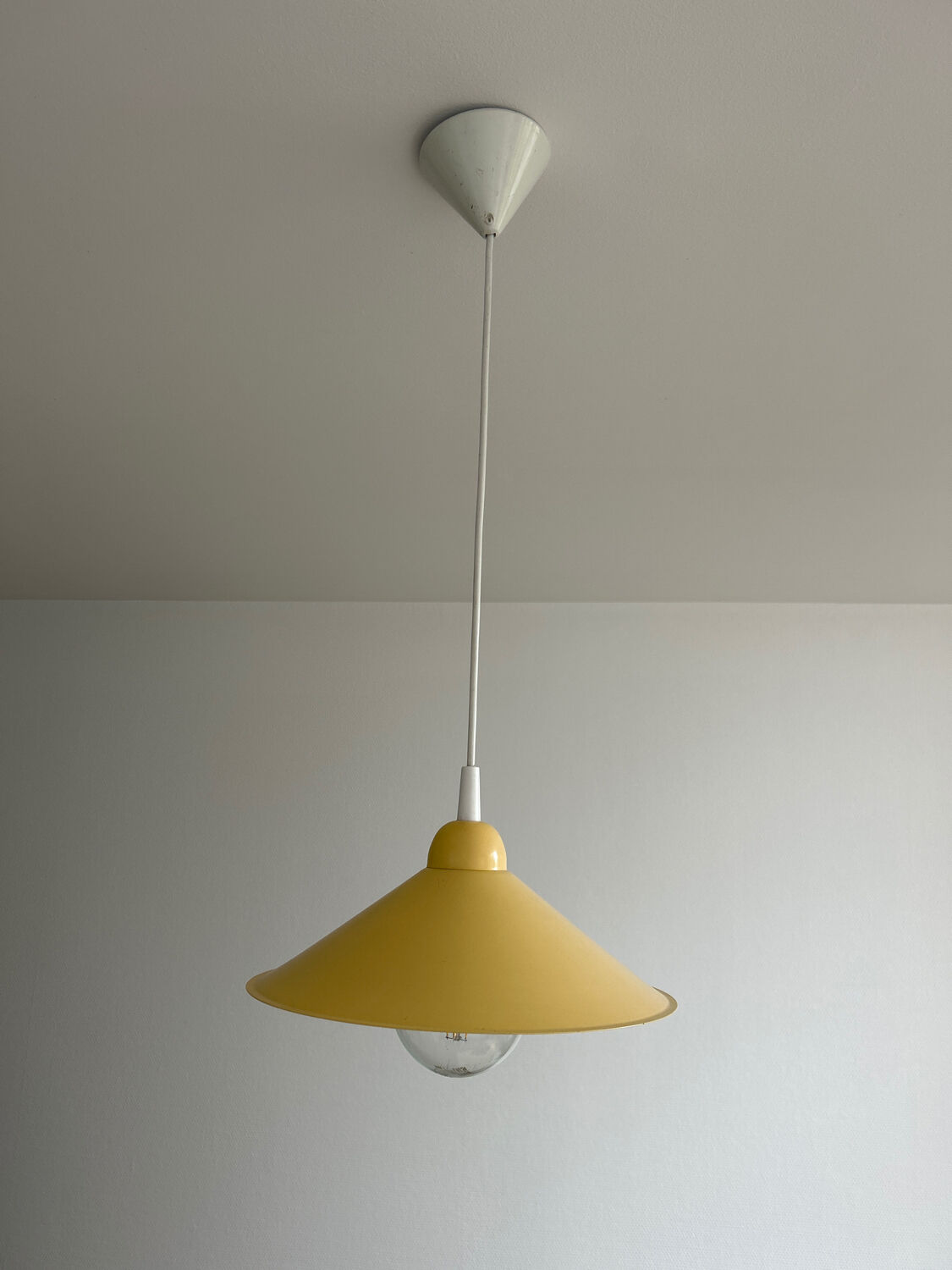 Suspension yellow 80