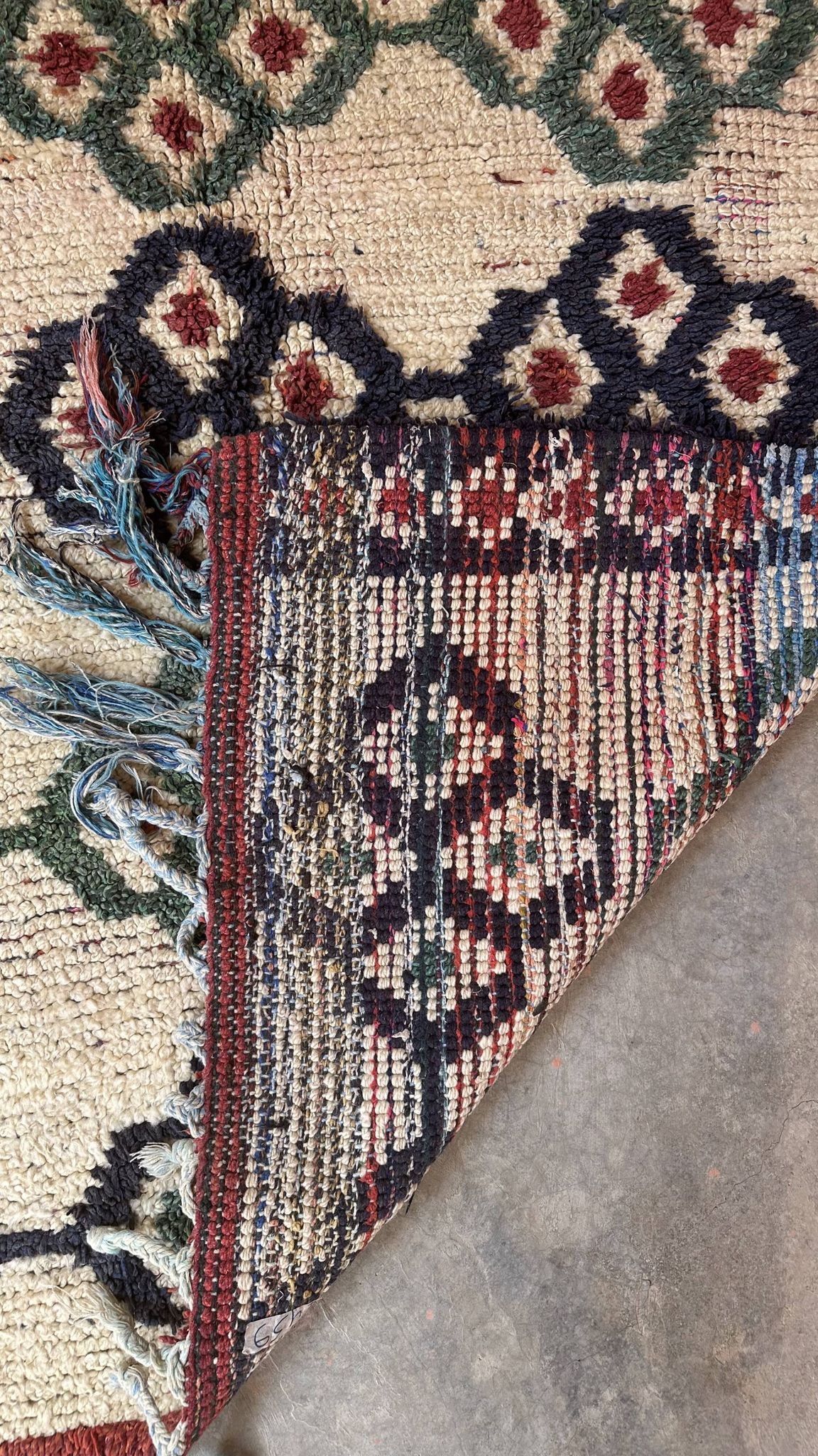 Tapis Marocain coloré Boujad - 263 x 135 cm