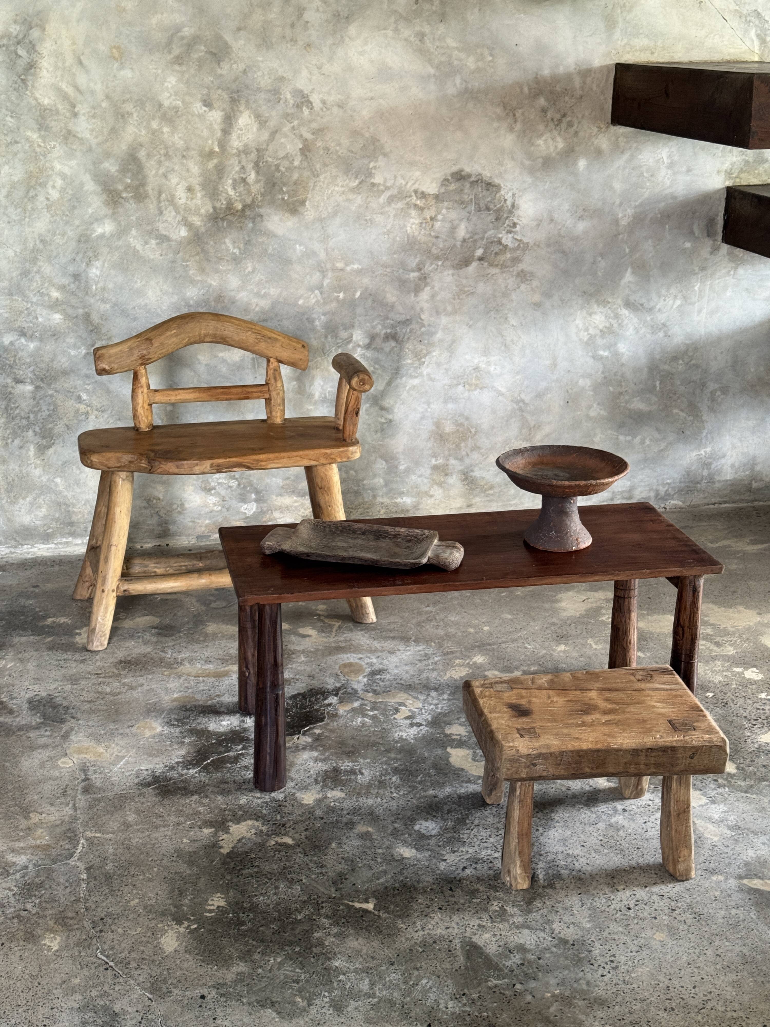 Small brutalist bench with backrest and armrests in Asian blonde teak H67 L6