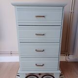 Vintage 4-drawer chest of drawers