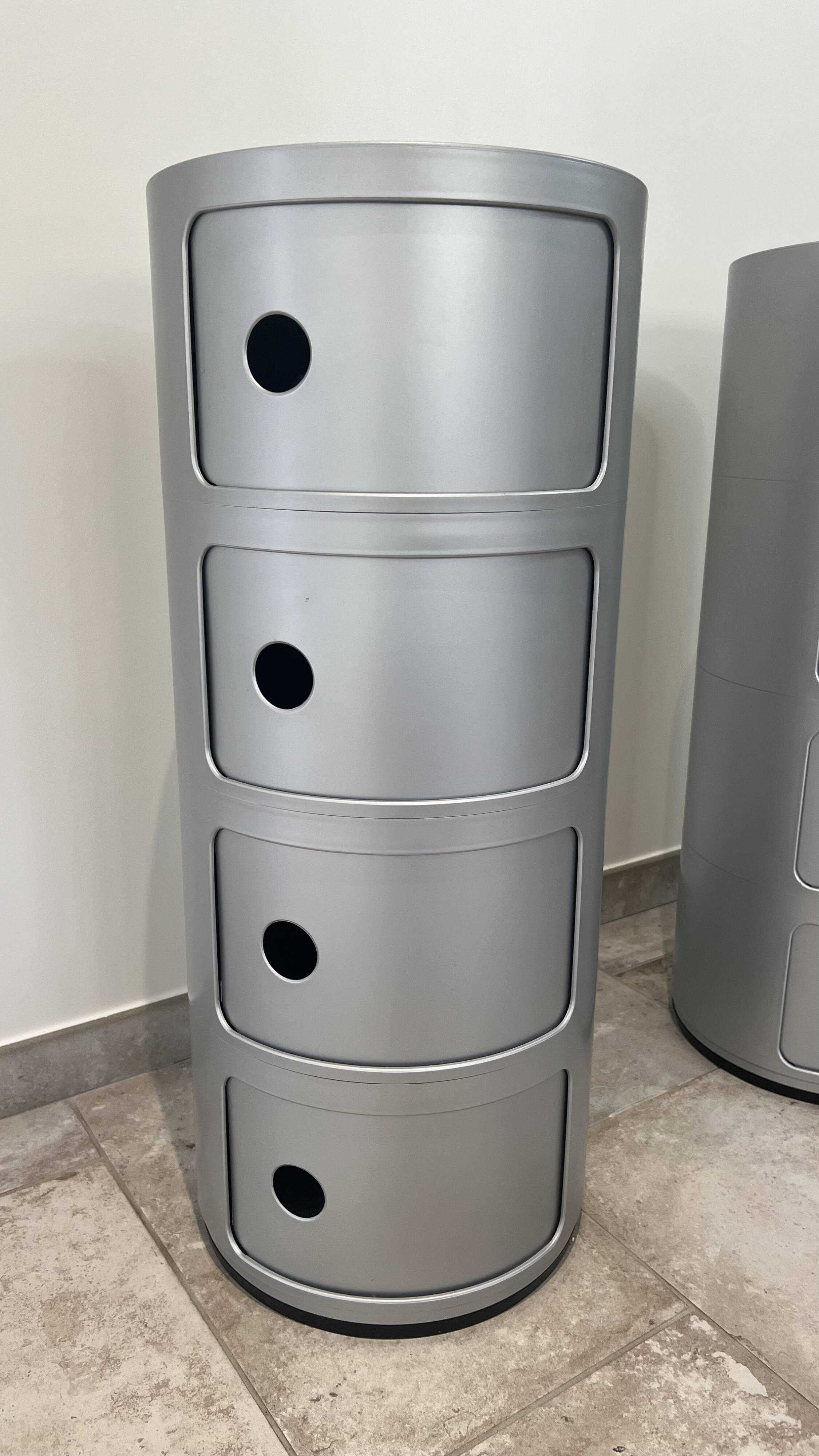 Set of 2 Kartell Componibili 4 Doors