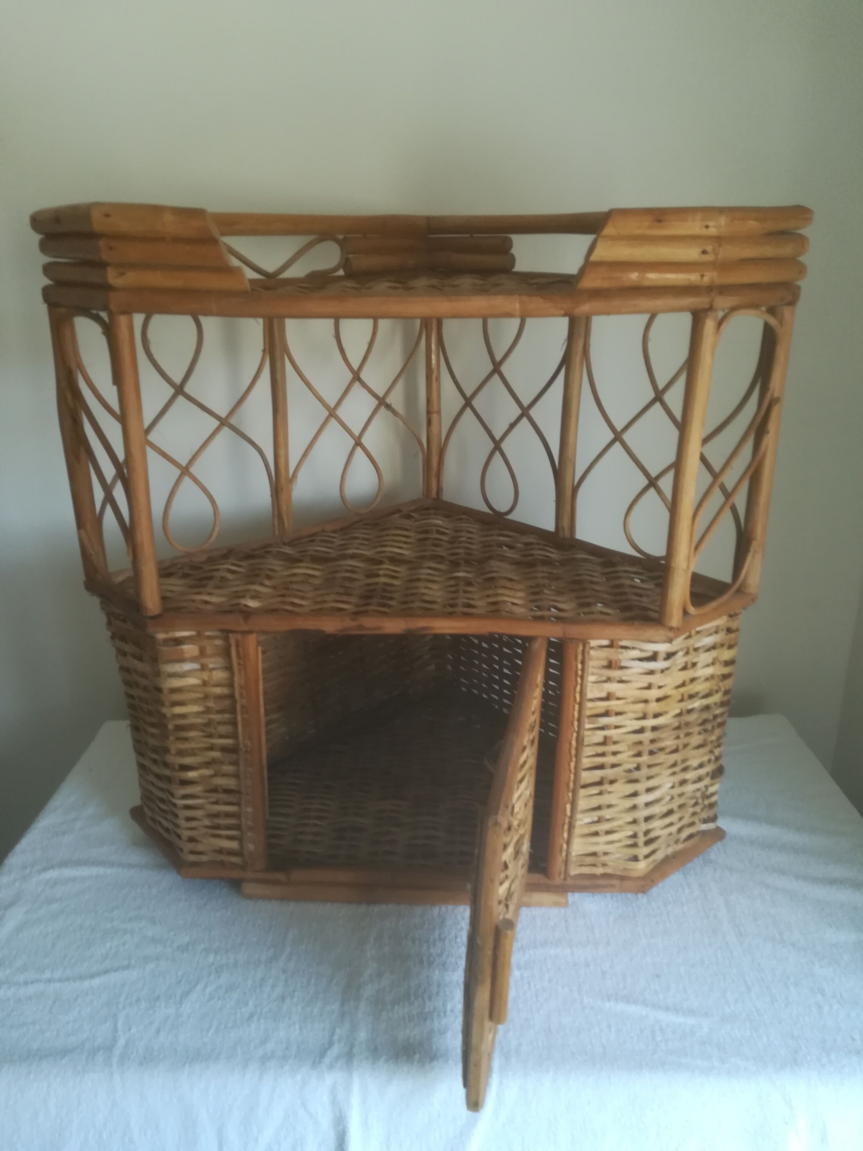 Vintage corner rattan shelf