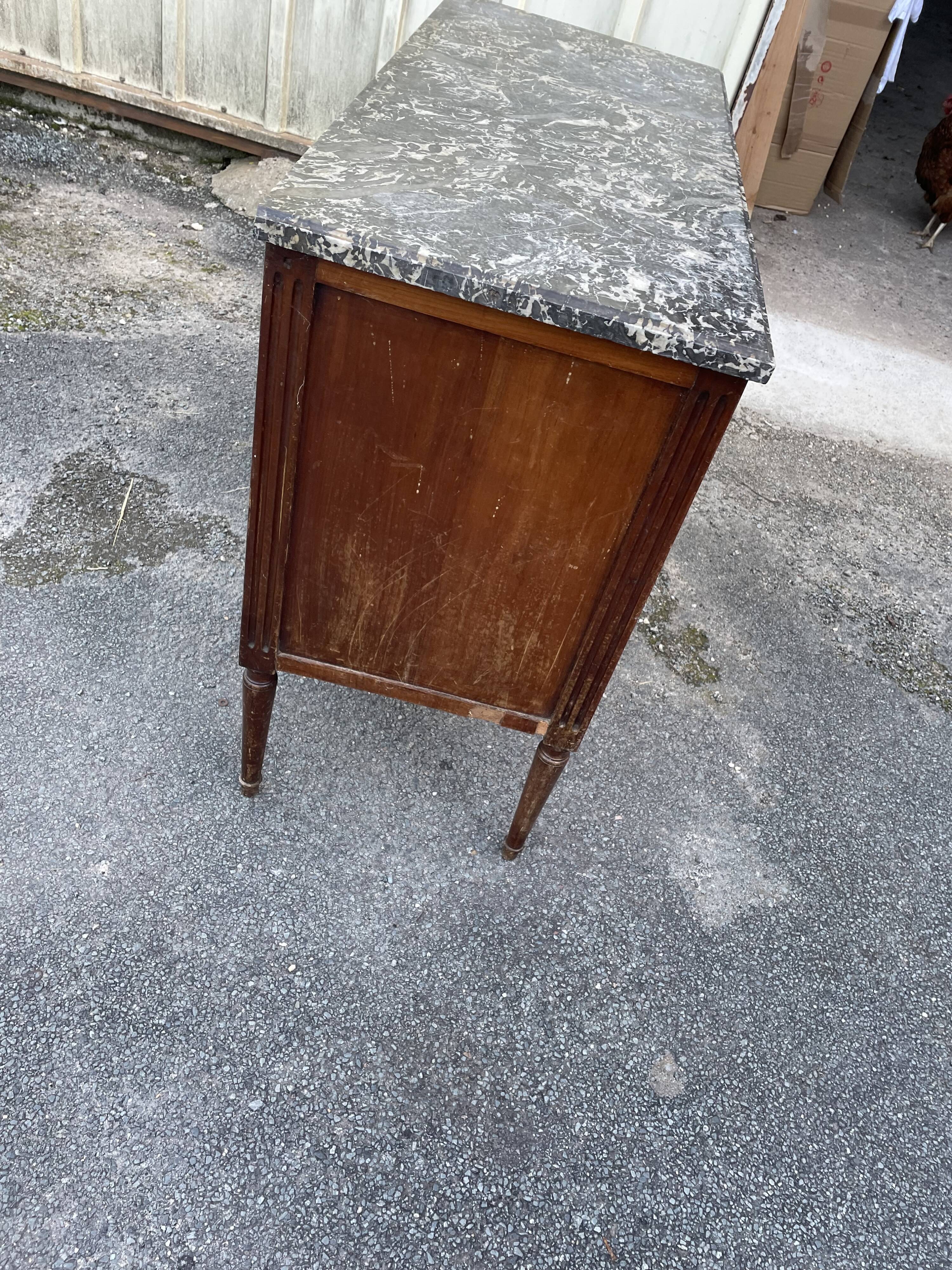 Commode Louis XVI