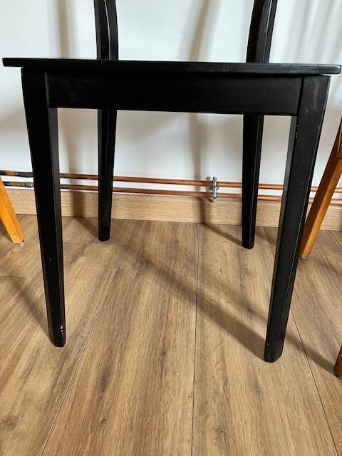 Set of 4 mismatched chairs