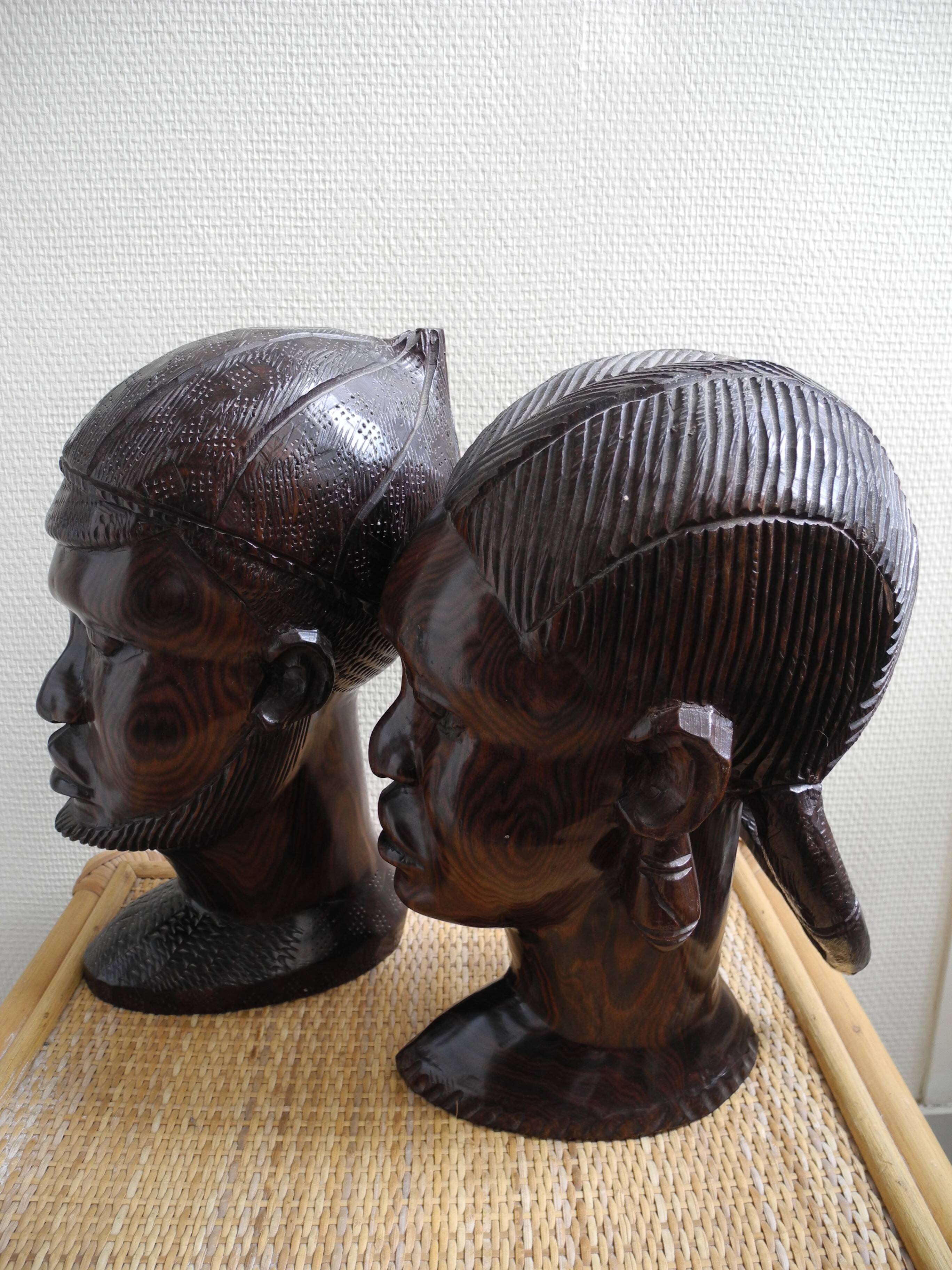 Pair of African sculptures from the 50s