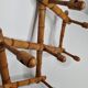 Portemanteau mural extensible en bois imitant le bambou, sept patères