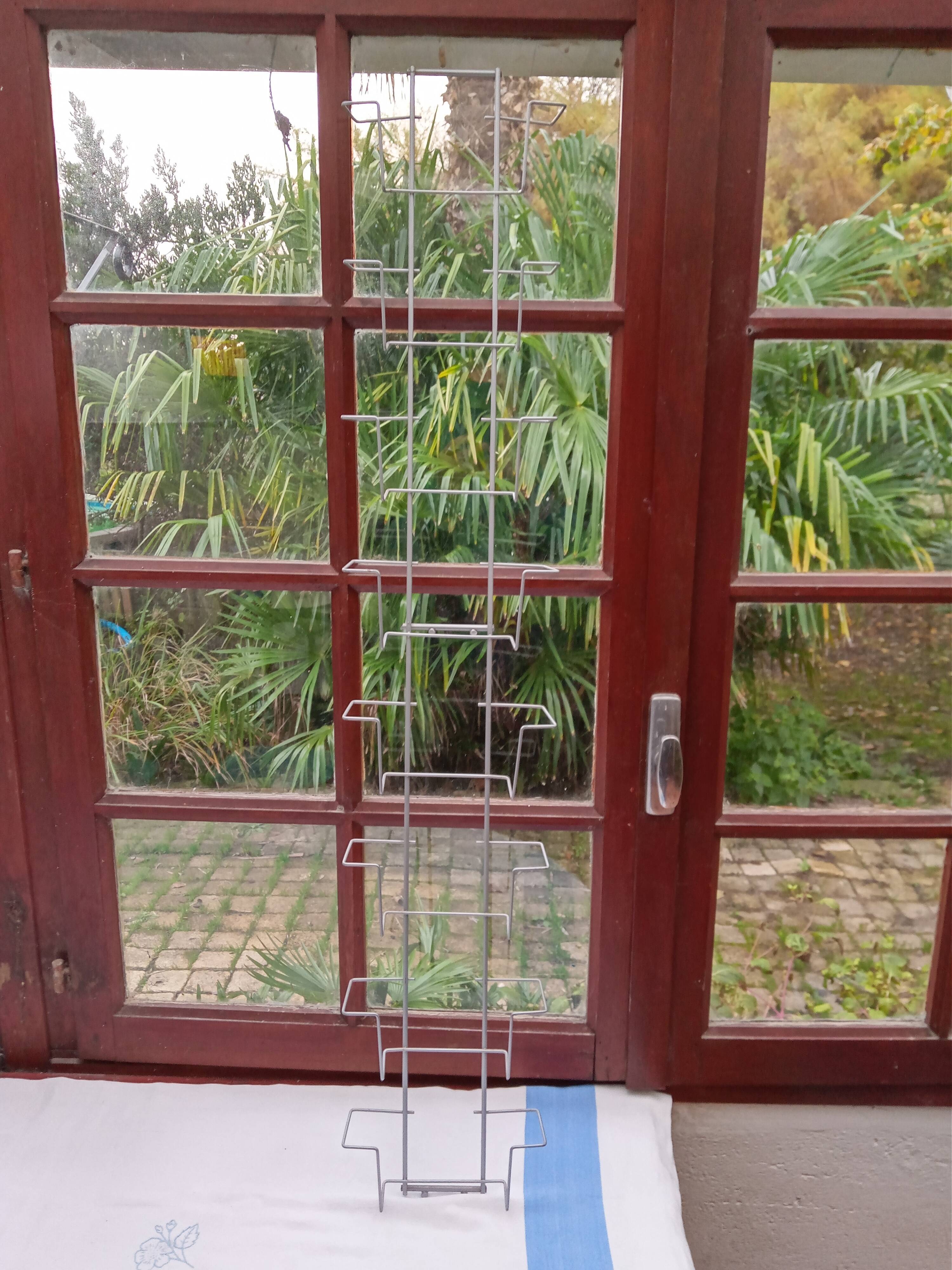 Book/ magazine display