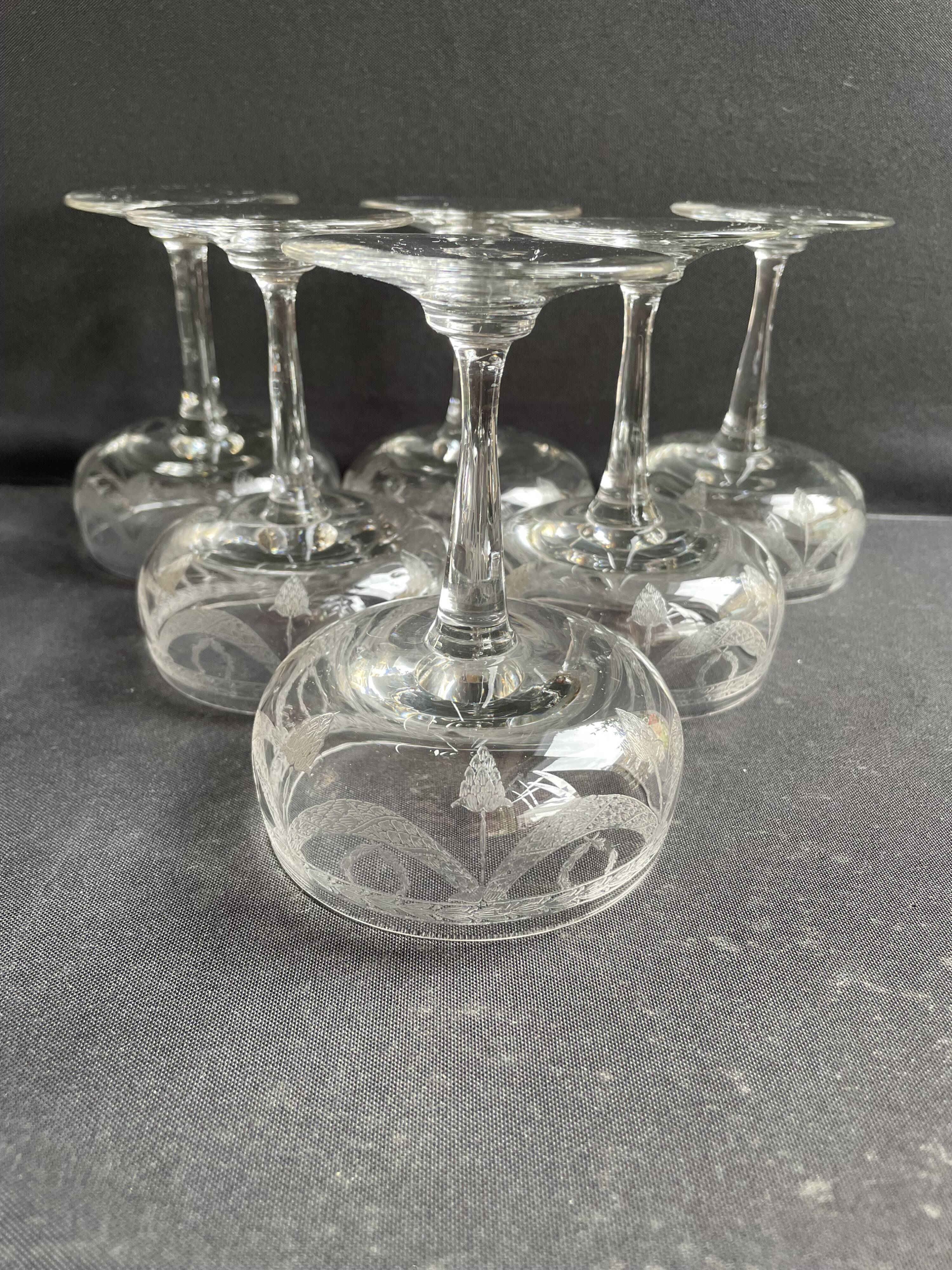 6 ½ crystal guilloché champagne glasses – Art nouveau