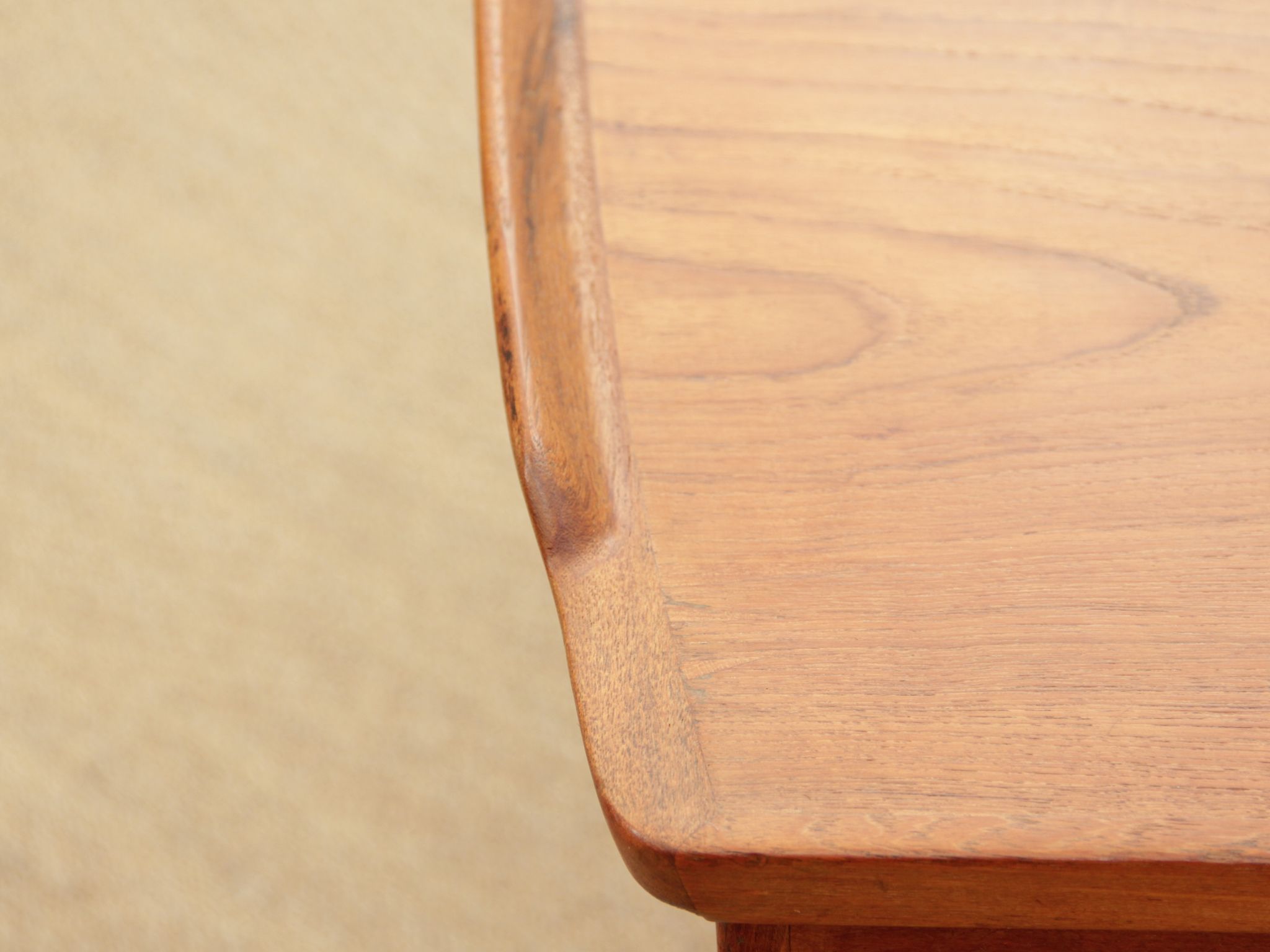 Bureau scandinave boomerang en teck d'Arne Hovmand Olsen