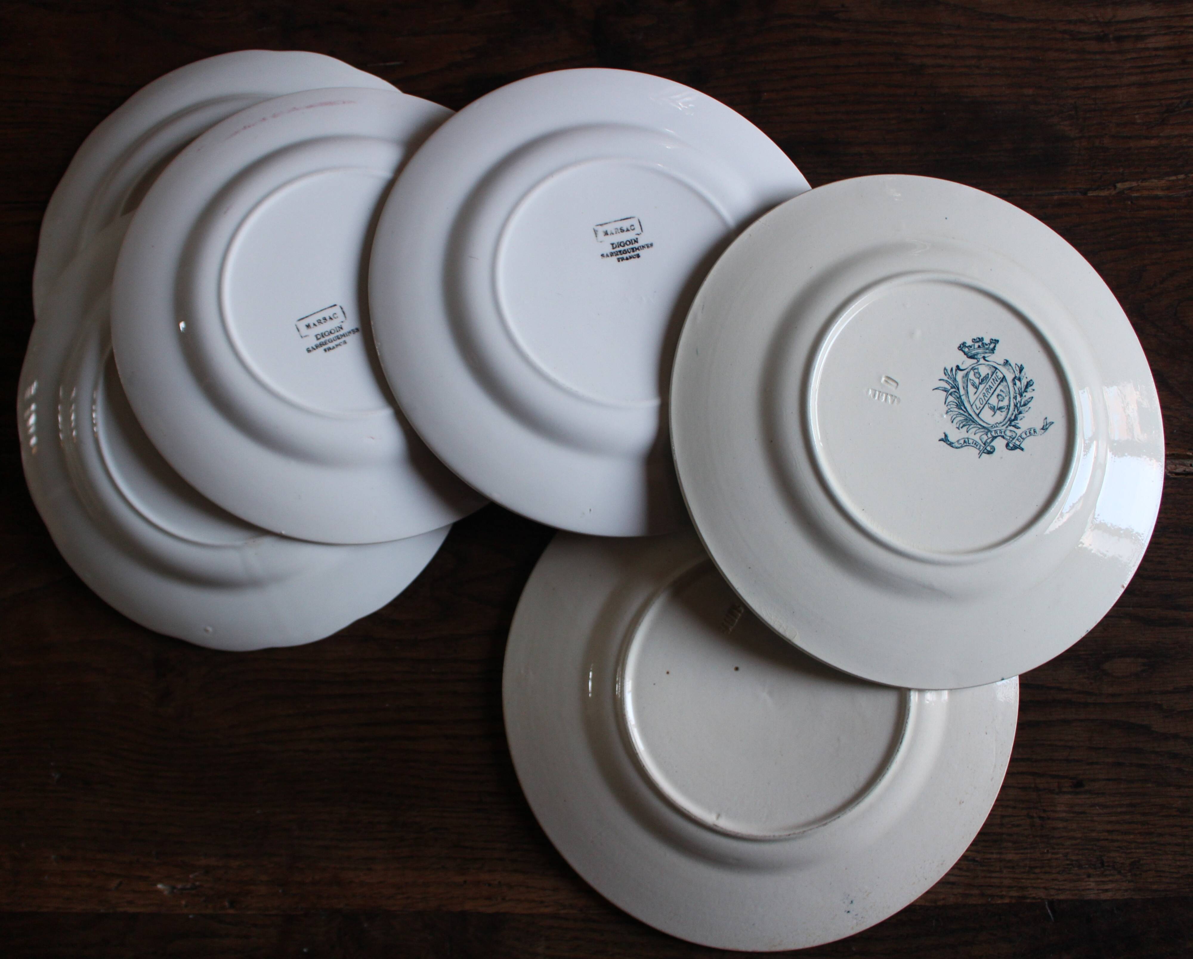 6 mismatched flat plates pairs Terre de Fer Marsac Flowers Digoin