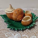 Salt and pepper display snail barbotine