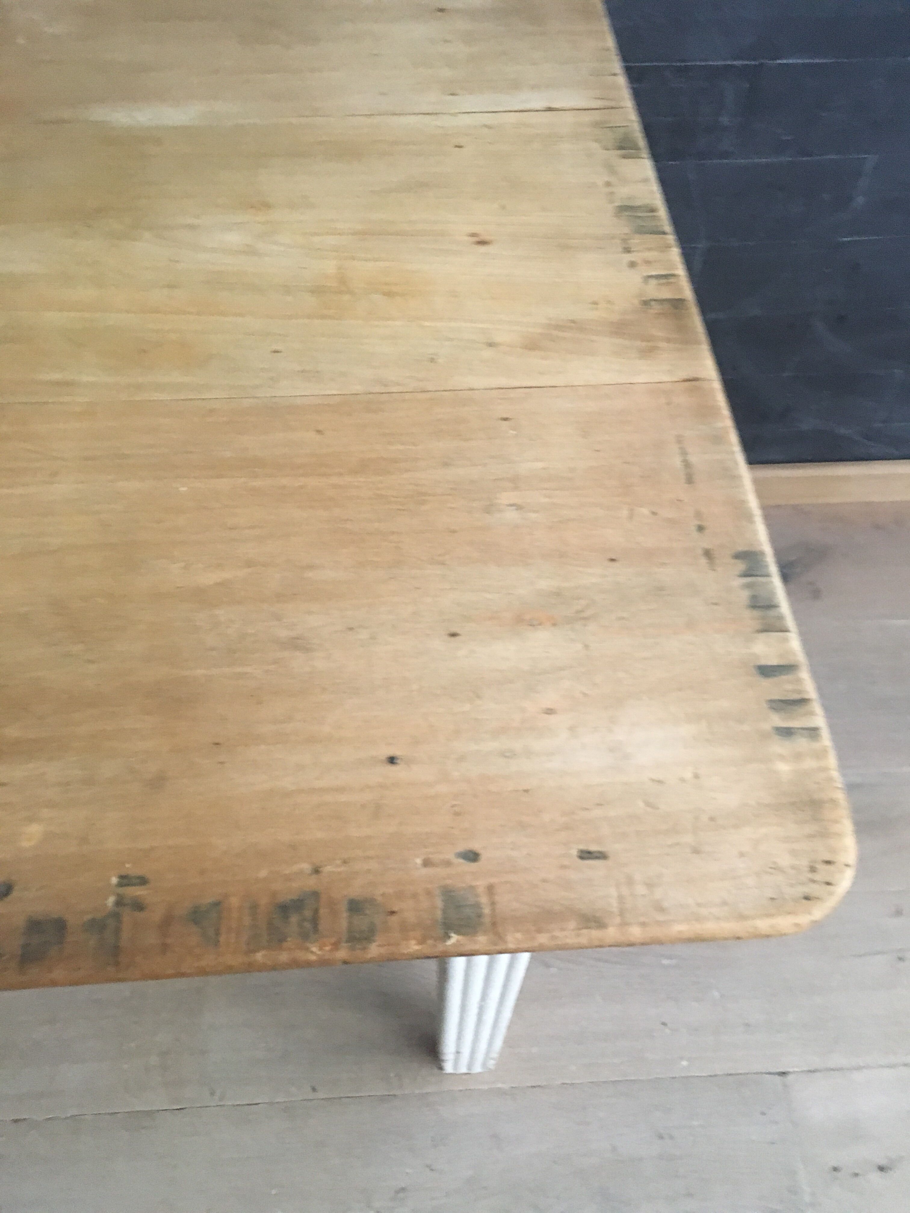 Table raw wood