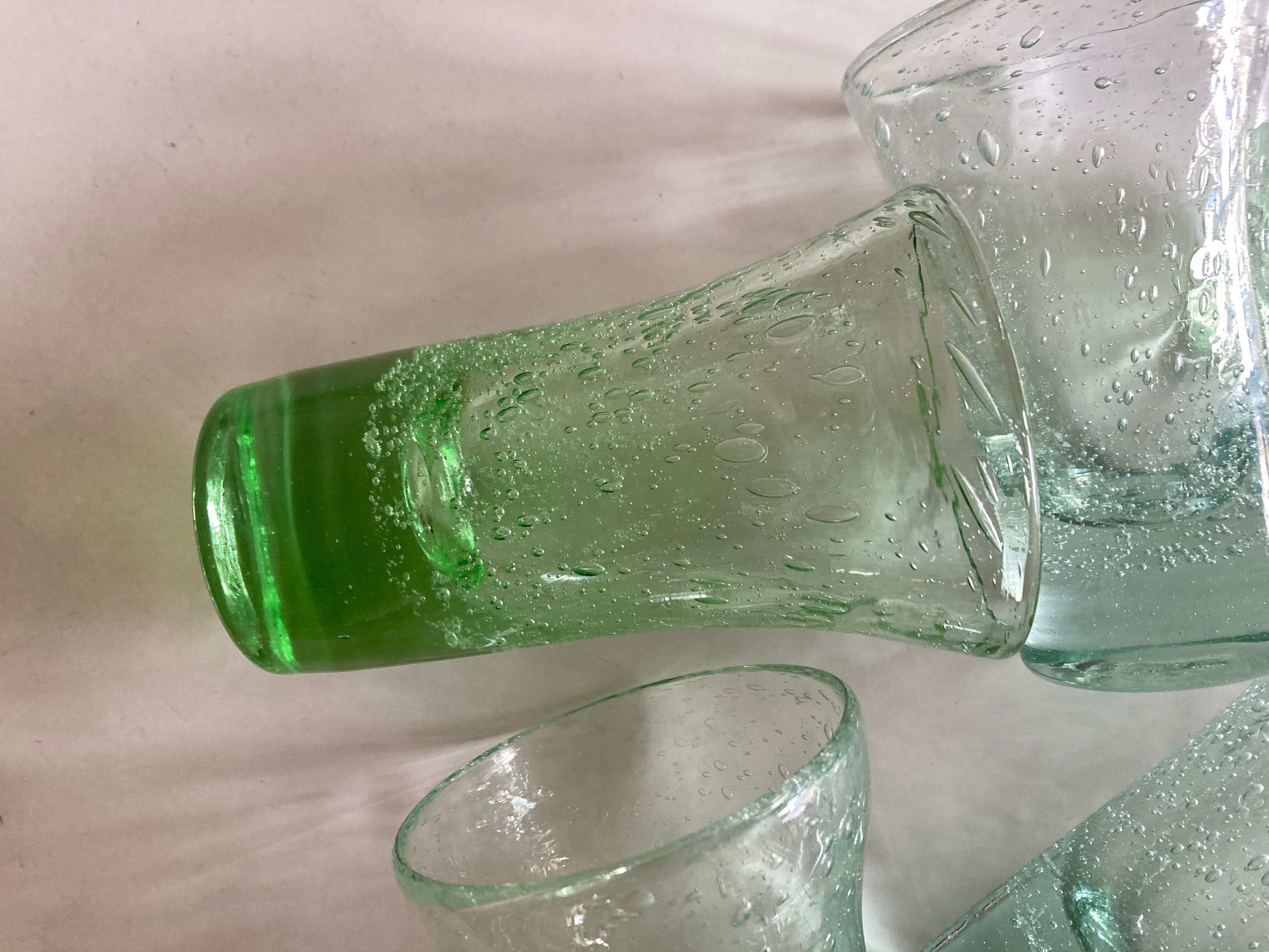 Set of 7 Biot cups in bubbled glass 1970