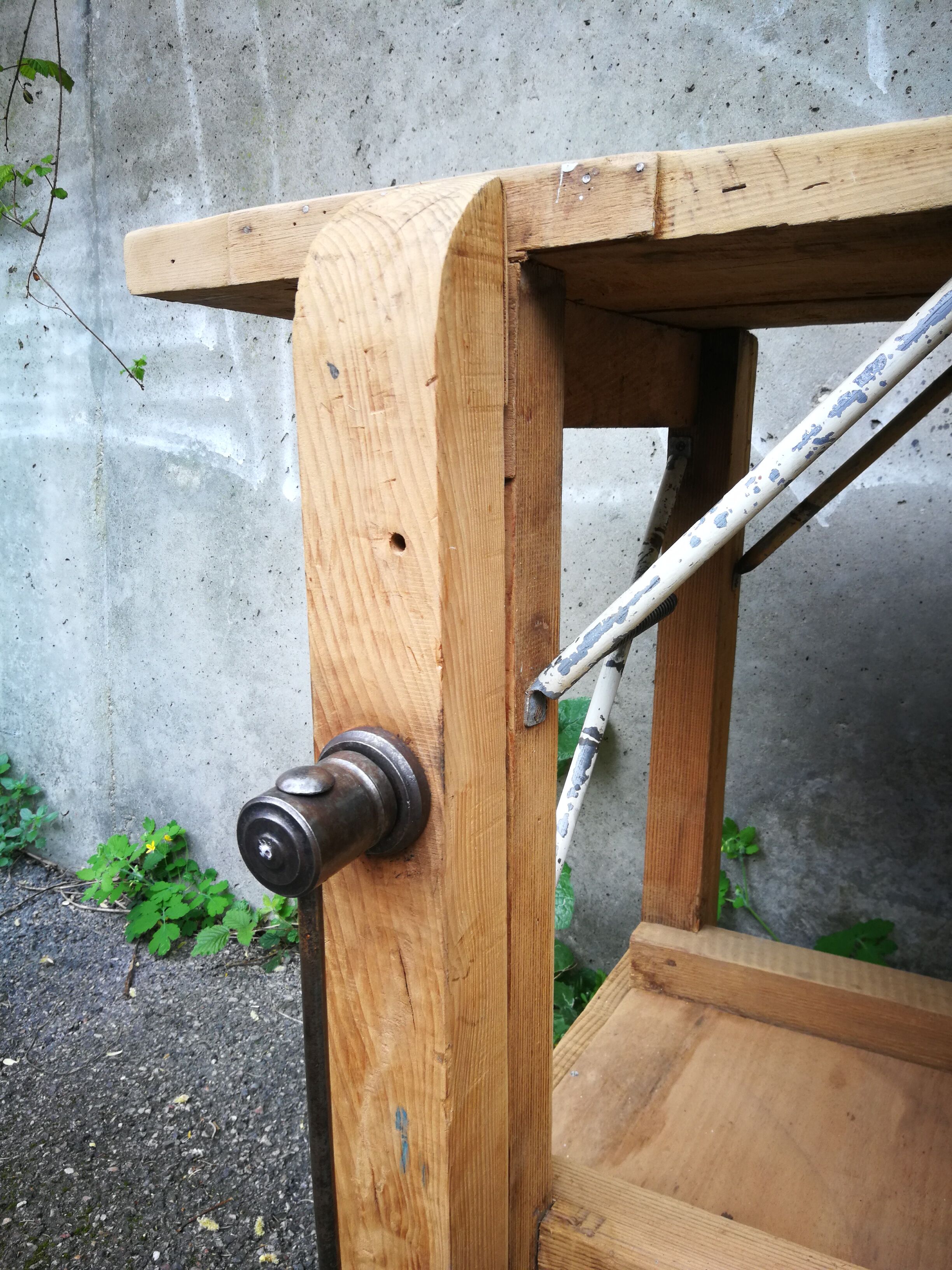 Meuble de métier établi ancien en bois