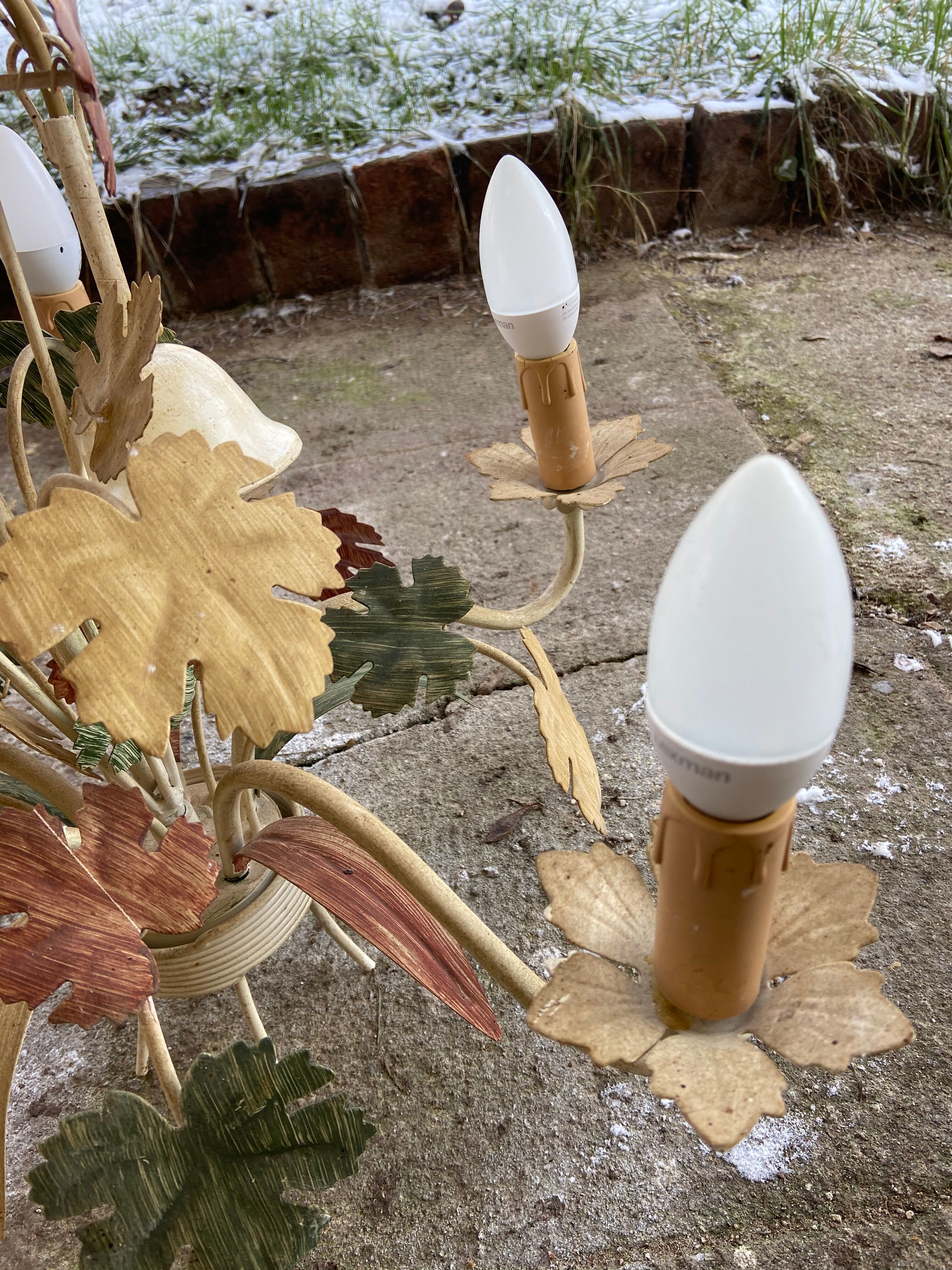 Metal luster painted 3 colors, Florentine style